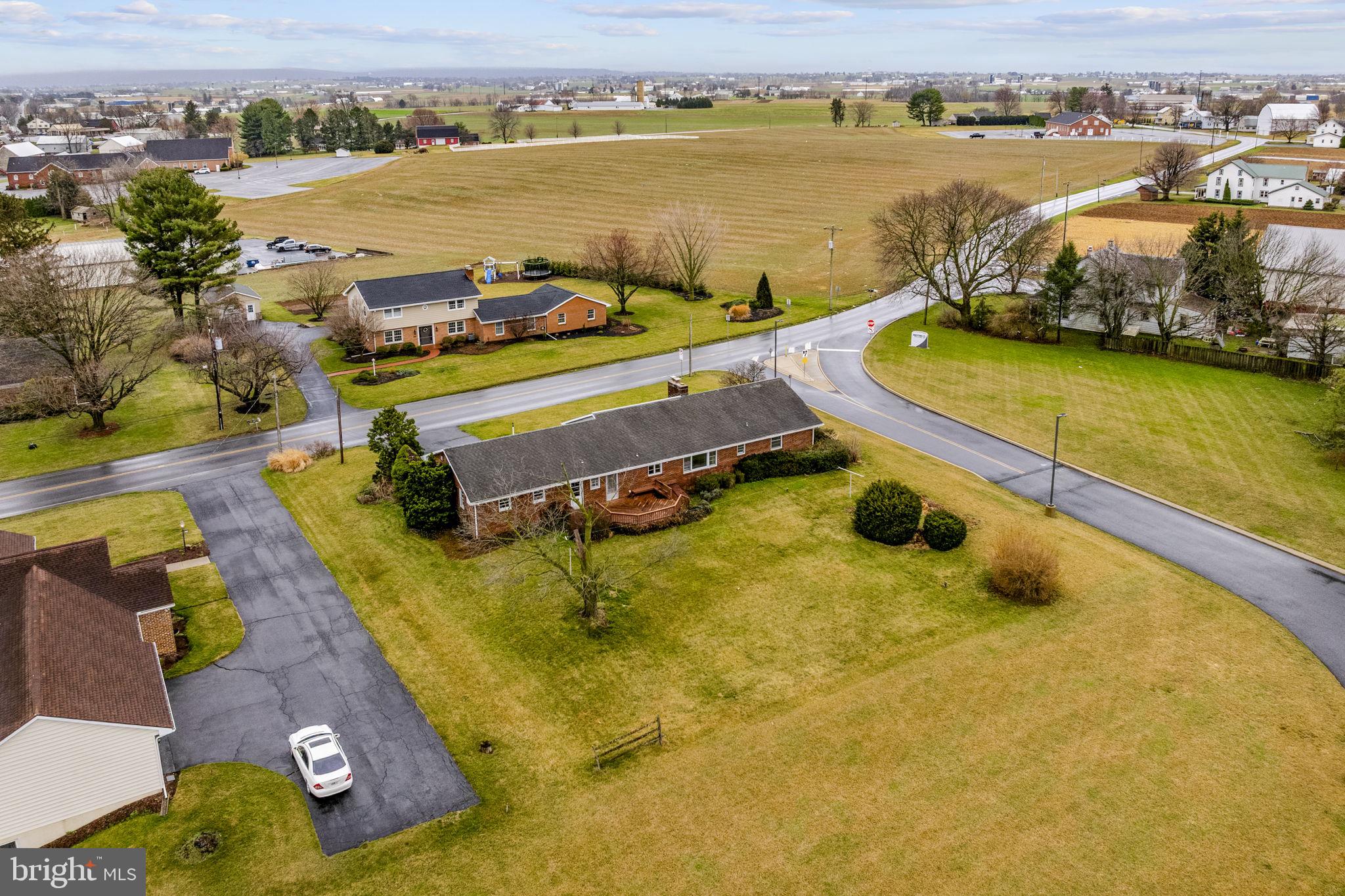 632 E FARMERSVILLE ROAD