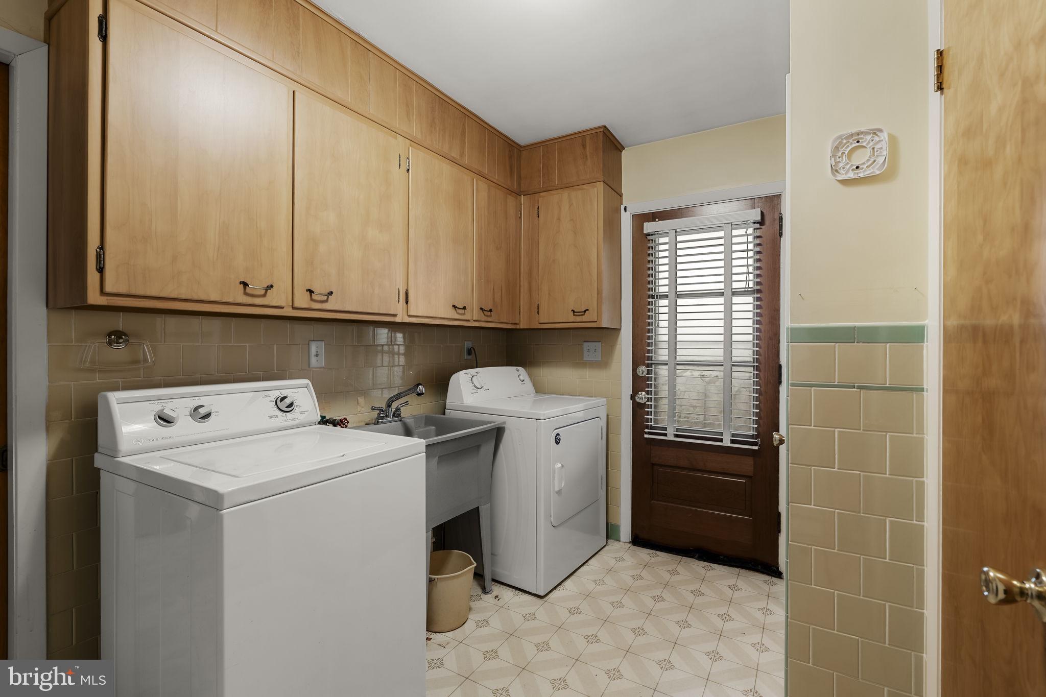 EARL TWP - Residential