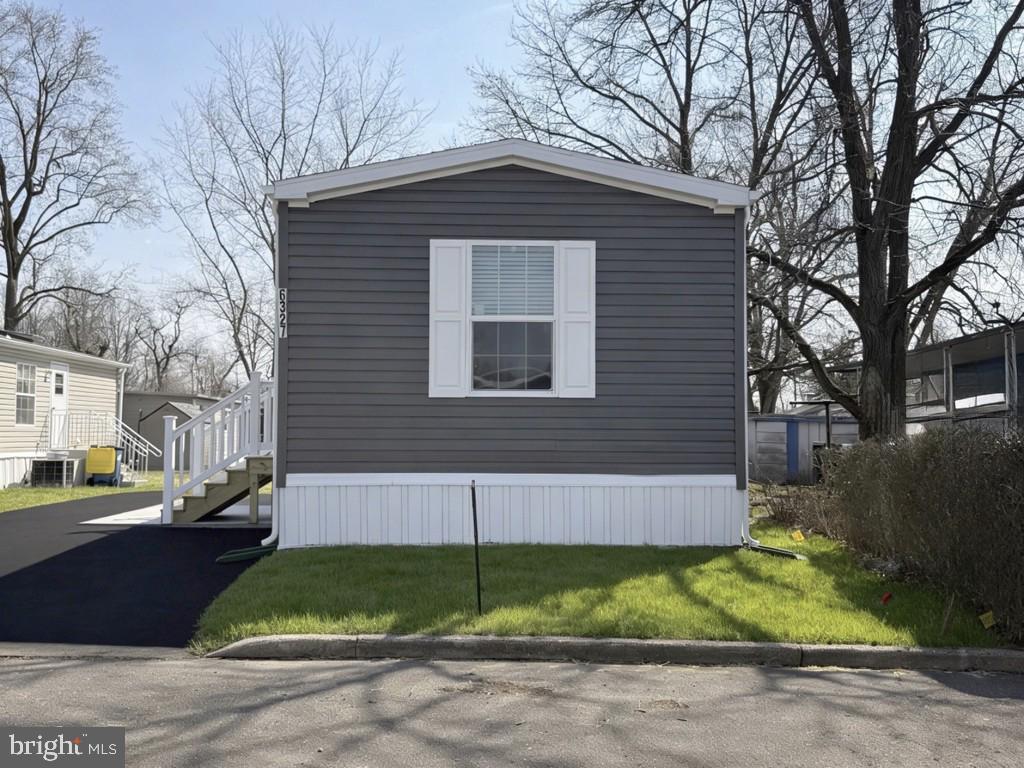 PENNWOOD CROSSING - Residential