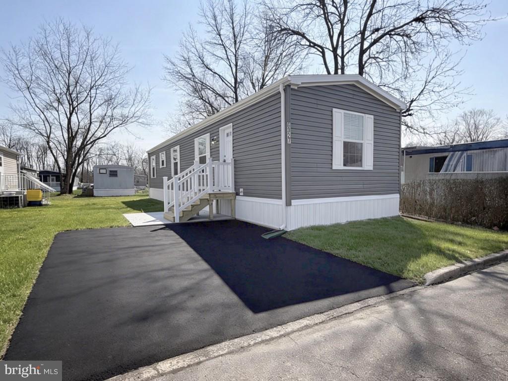 PENNWOOD CROSSING - Residential