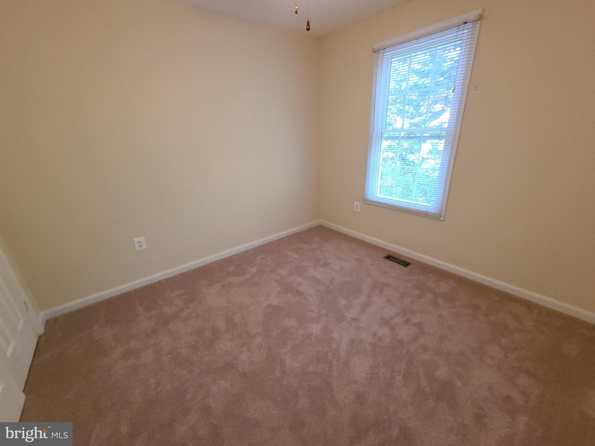 KINGSTOWNE - Residential Lease