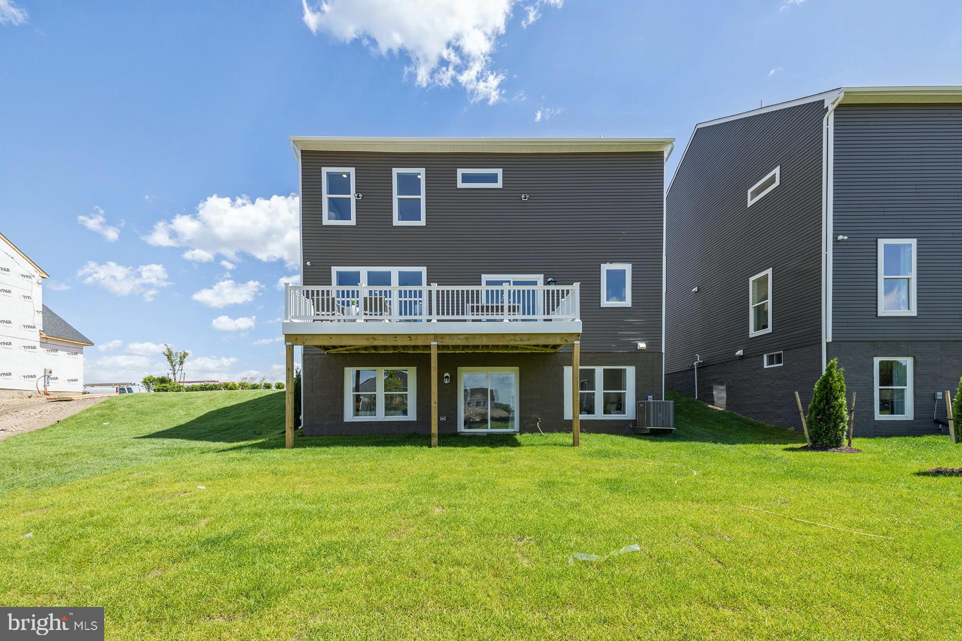 14404 DOWITCHER WAY
