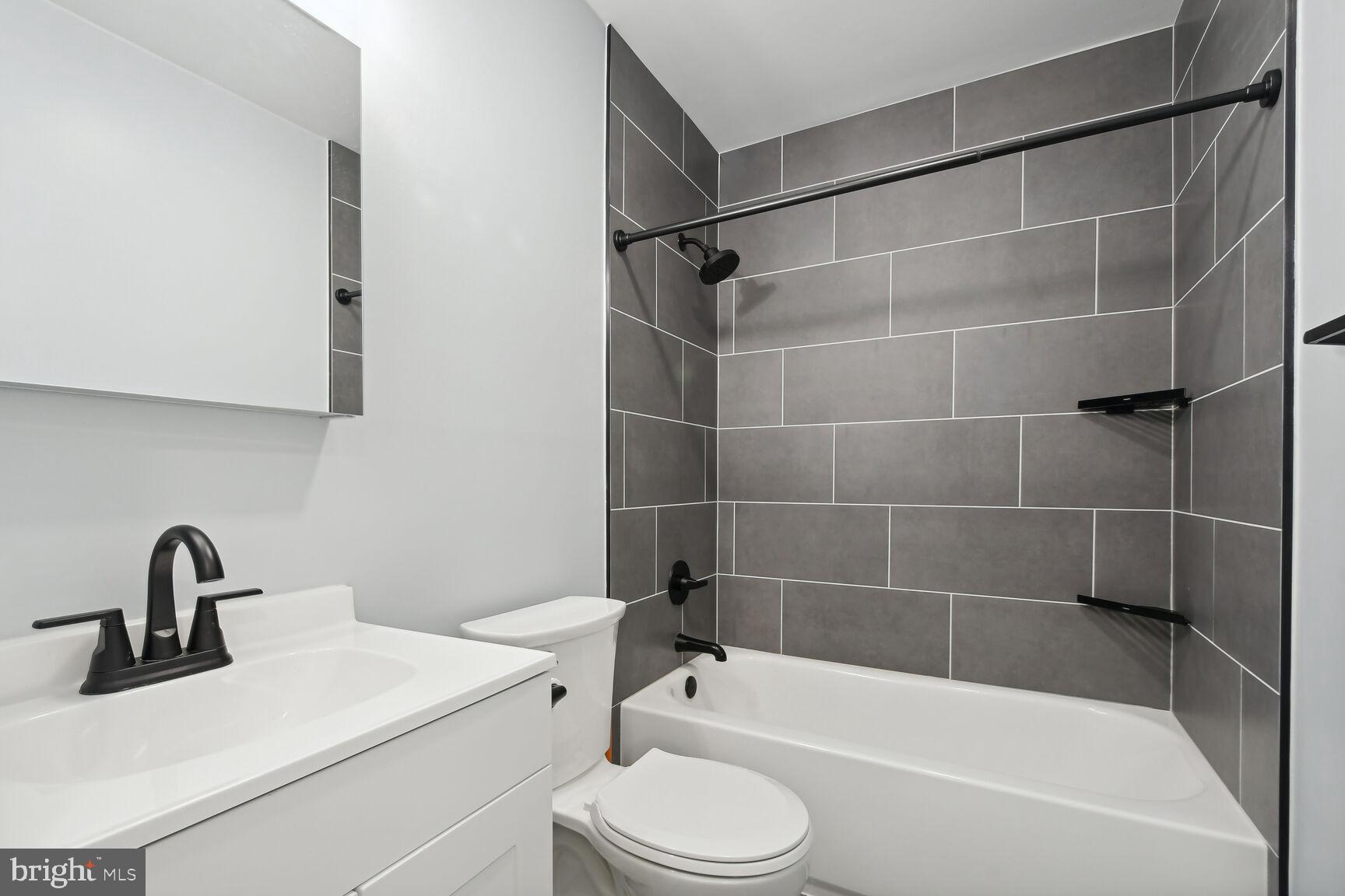 RESTON - Residential Lease