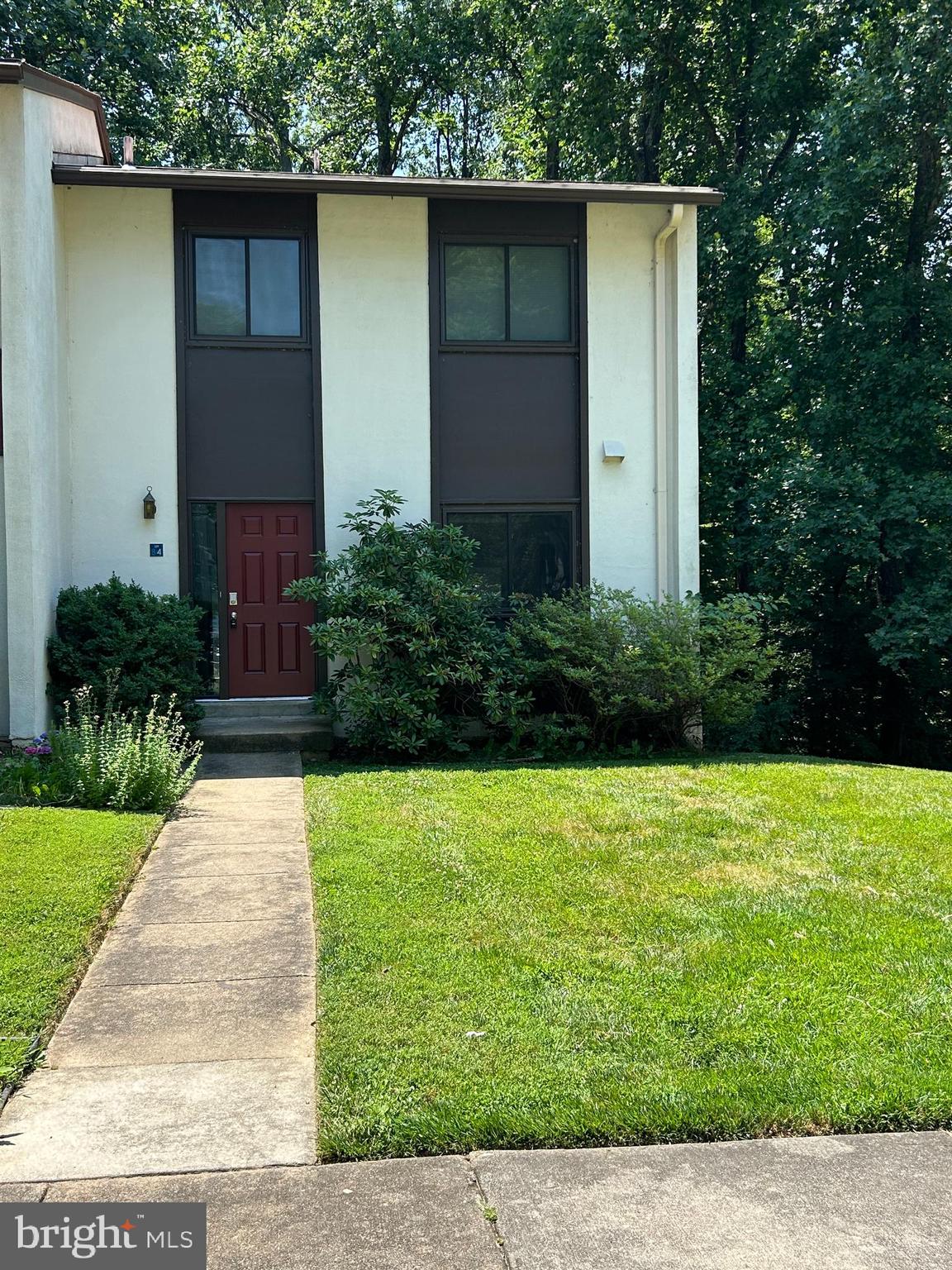 RESTON - Residential Lease