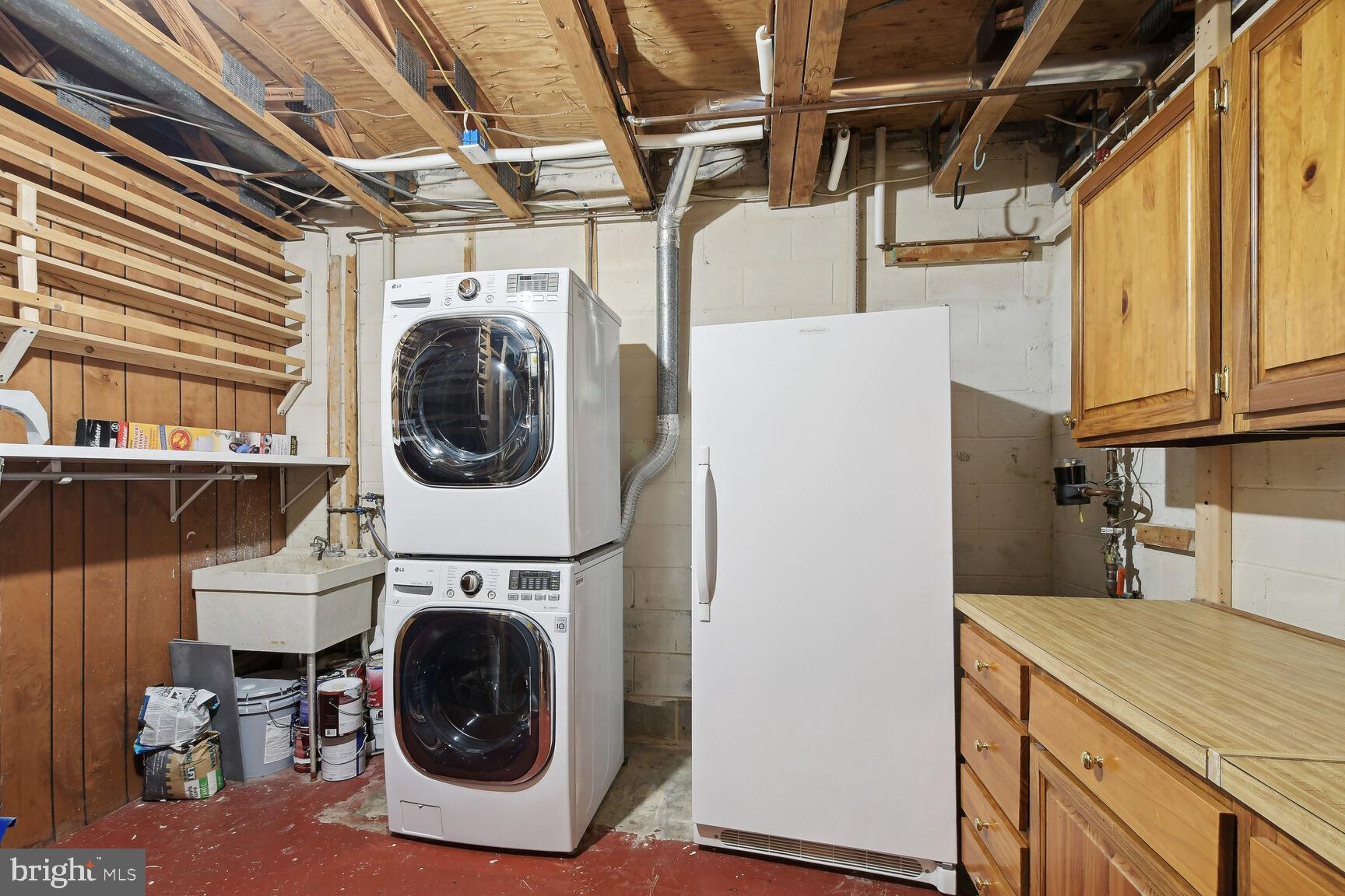 RESTON - Residential Lease