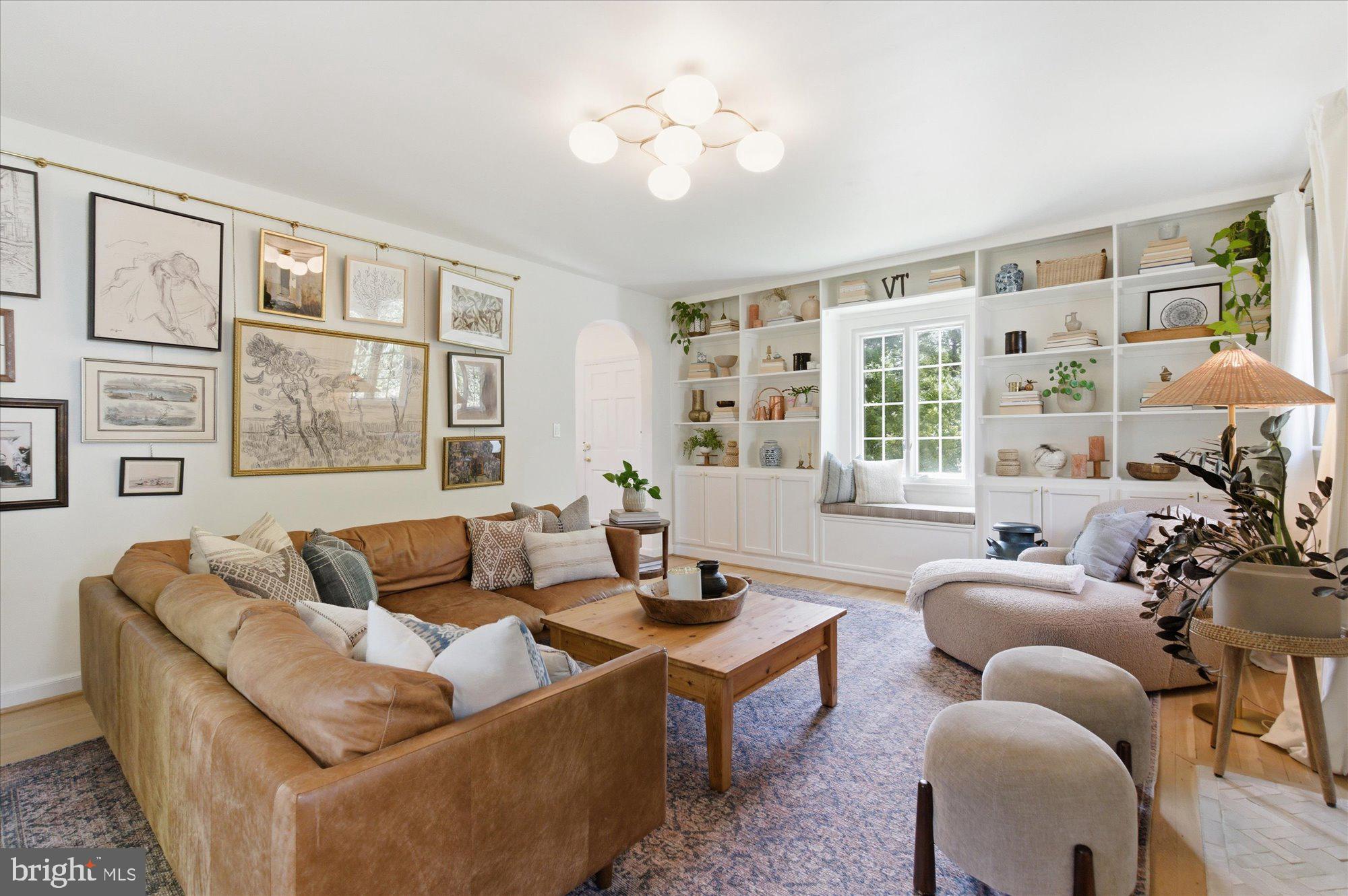 BEVERLY HILLS - Residential
