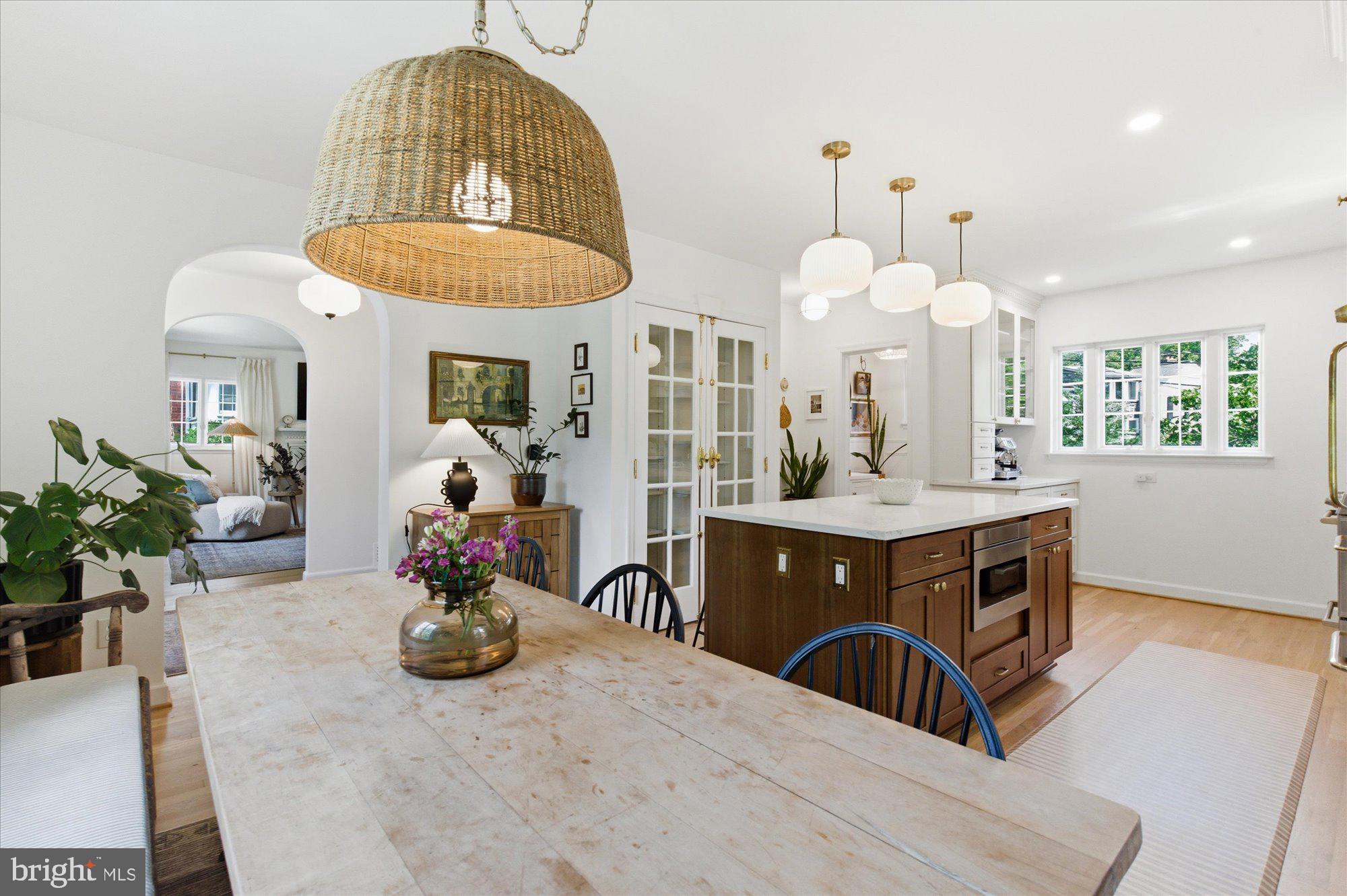 BEVERLY HILLS - Residential
