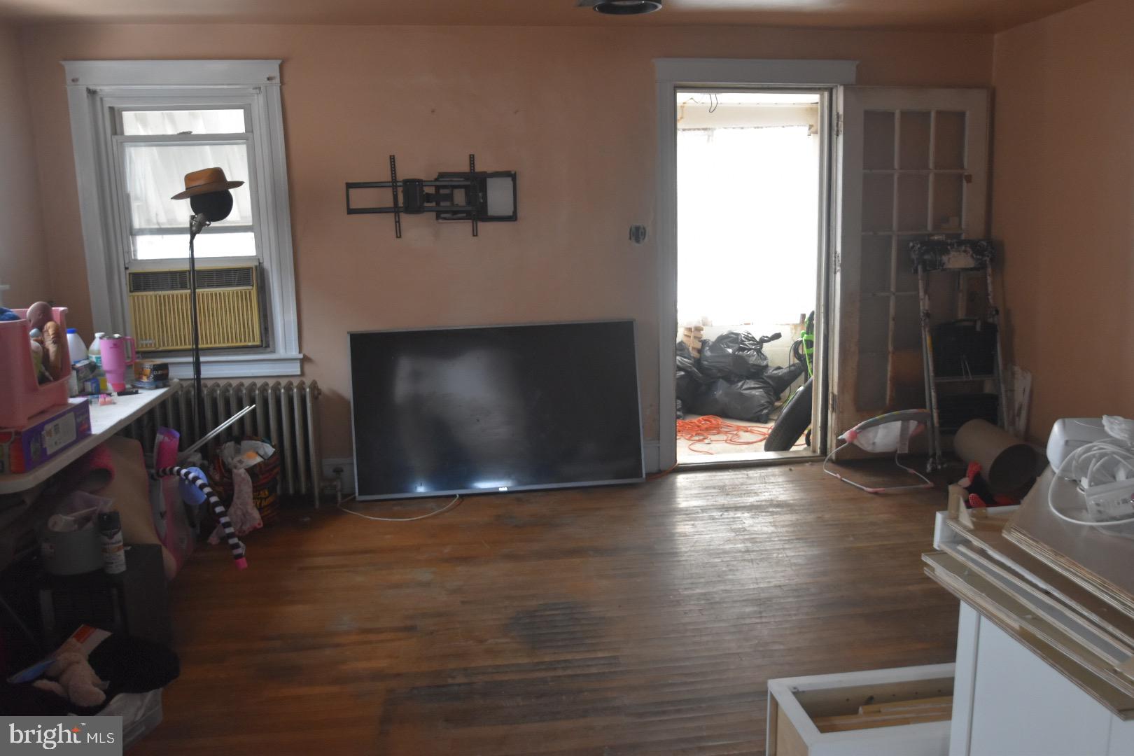 SHARON HILL - Residential