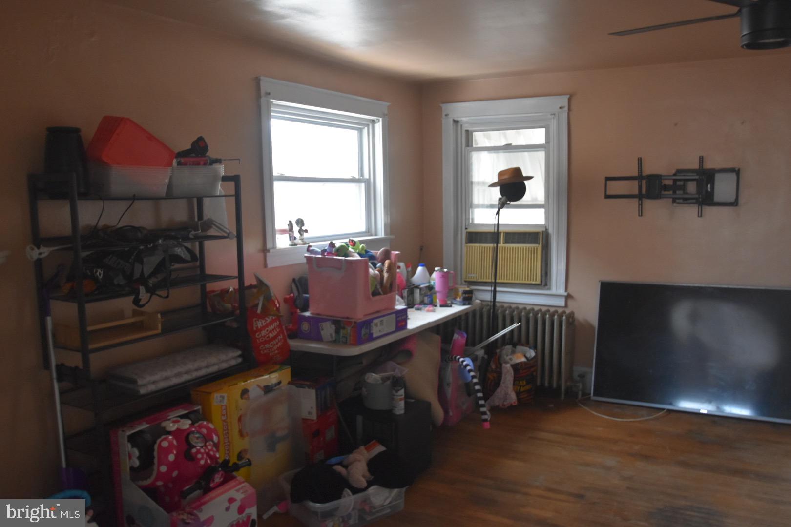 SHARON HILL - Residential