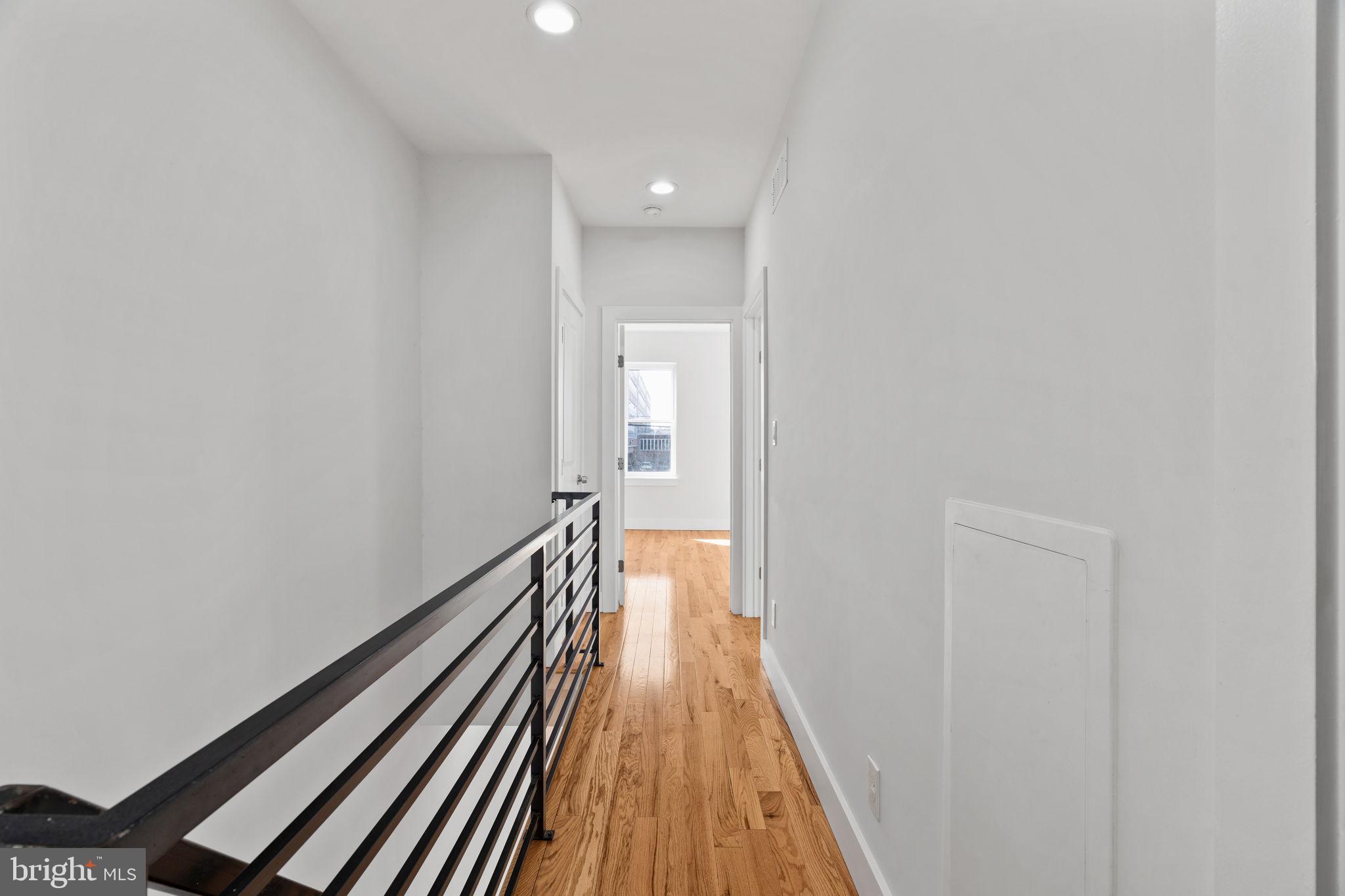 STRAWBERRY MANSION - Residential