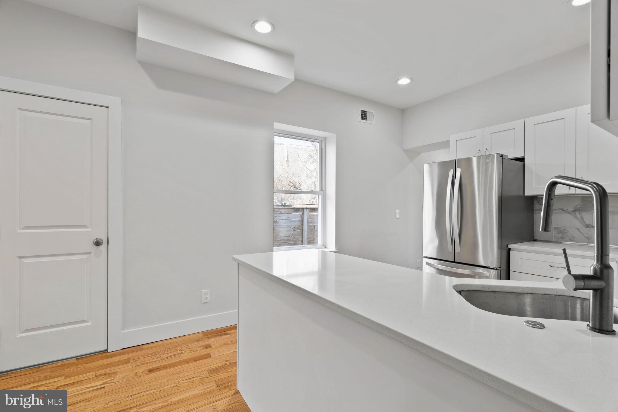 STRAWBERRY MANSION - Residential