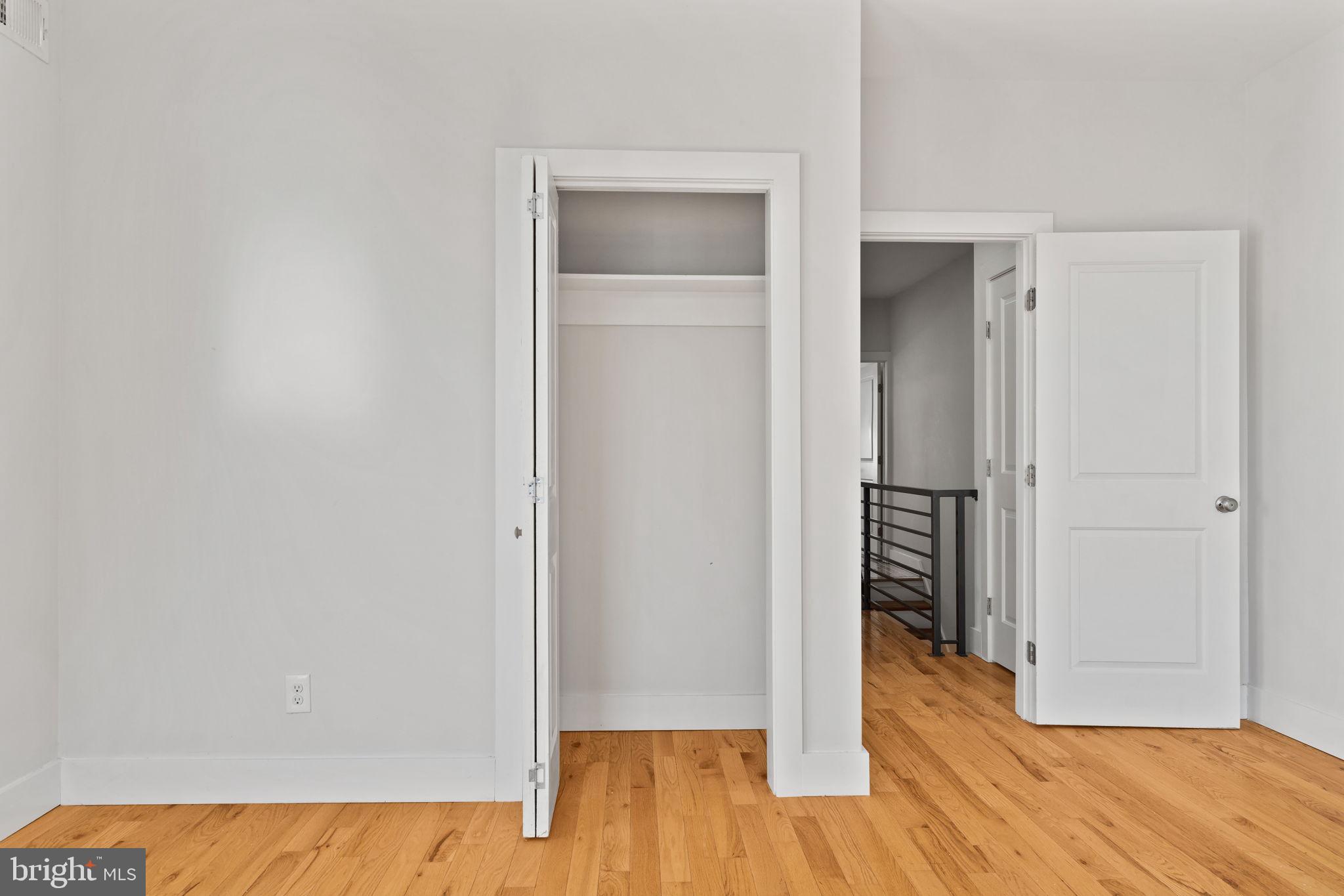 STRAWBERRY MANSION - Residential