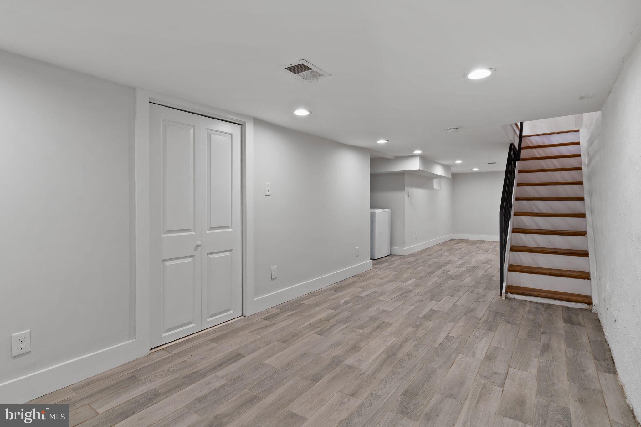 STRAWBERRY MANSION - Residential