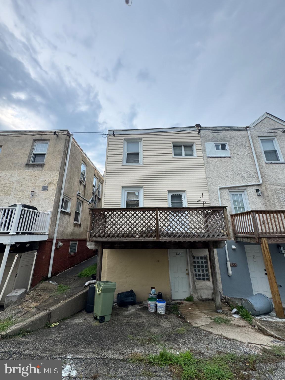 164 FAIRVIEW AVENUE