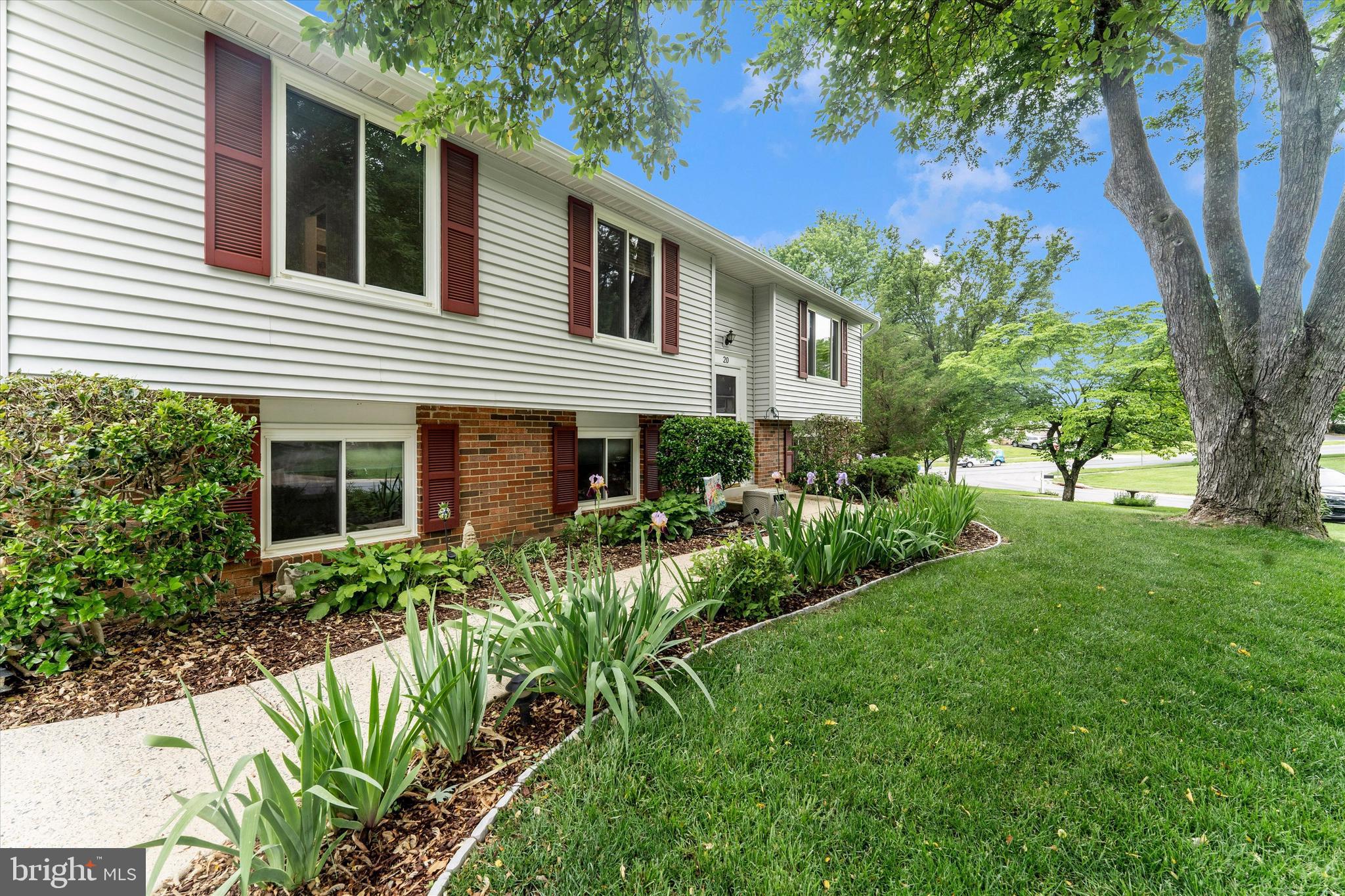 CHARLENE - Residential