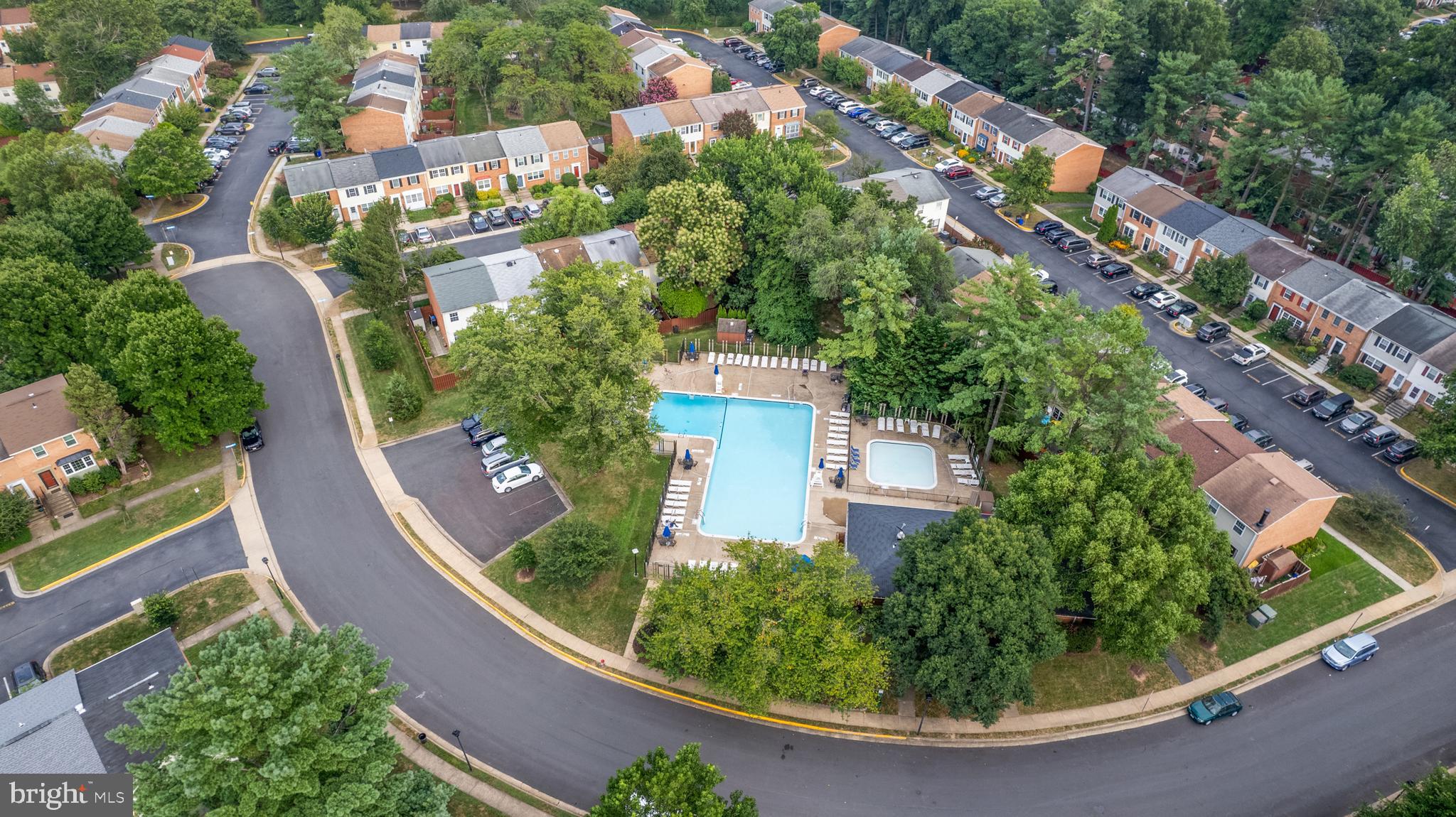 PINEWOOD GREENS - Residential