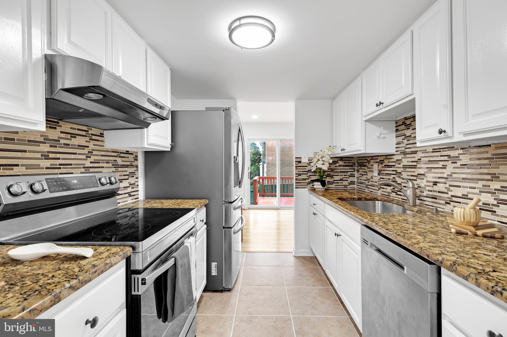 PINEWOOD GREENS - Residential