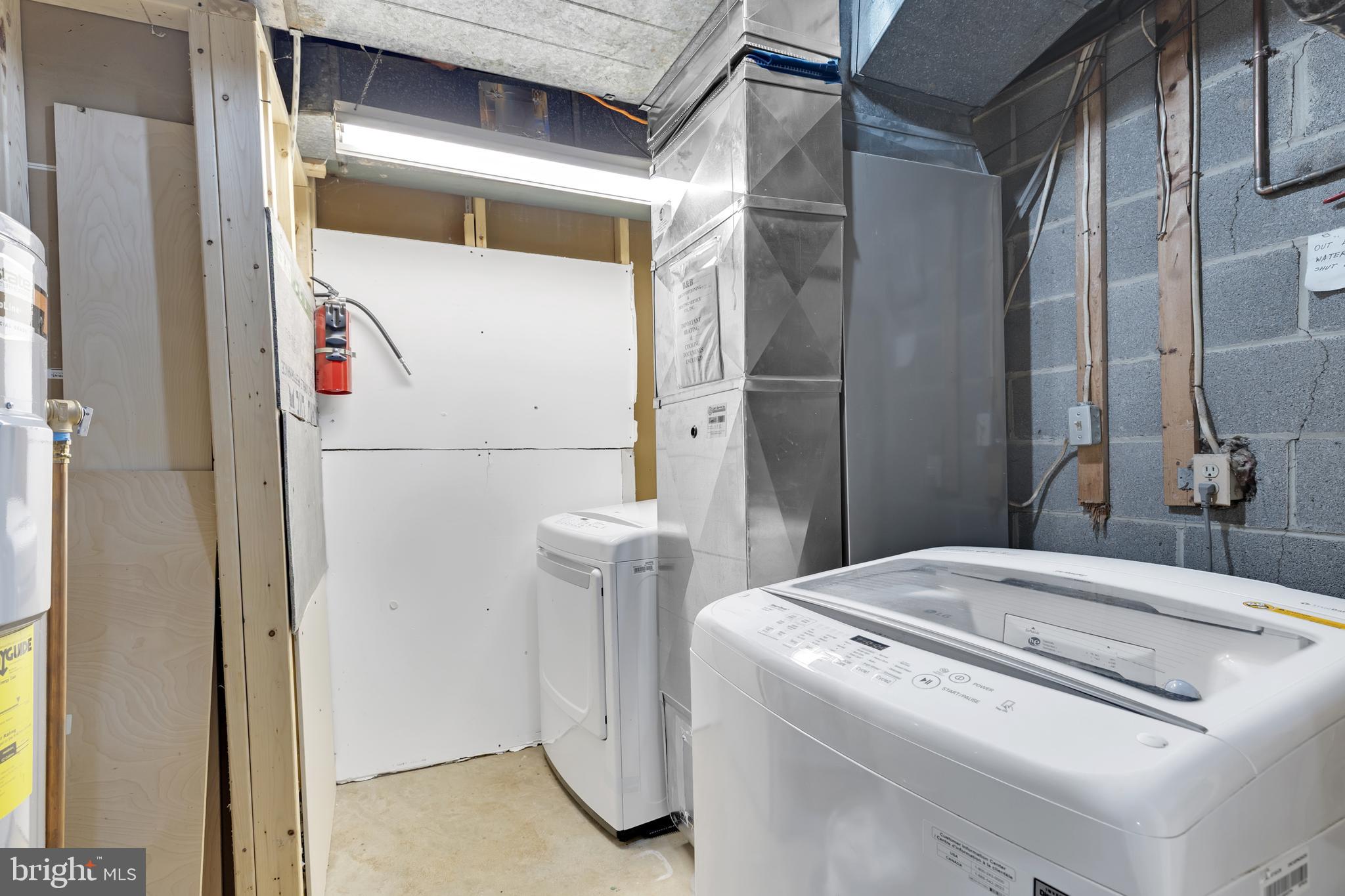 PINEWOOD GREENS - Residential