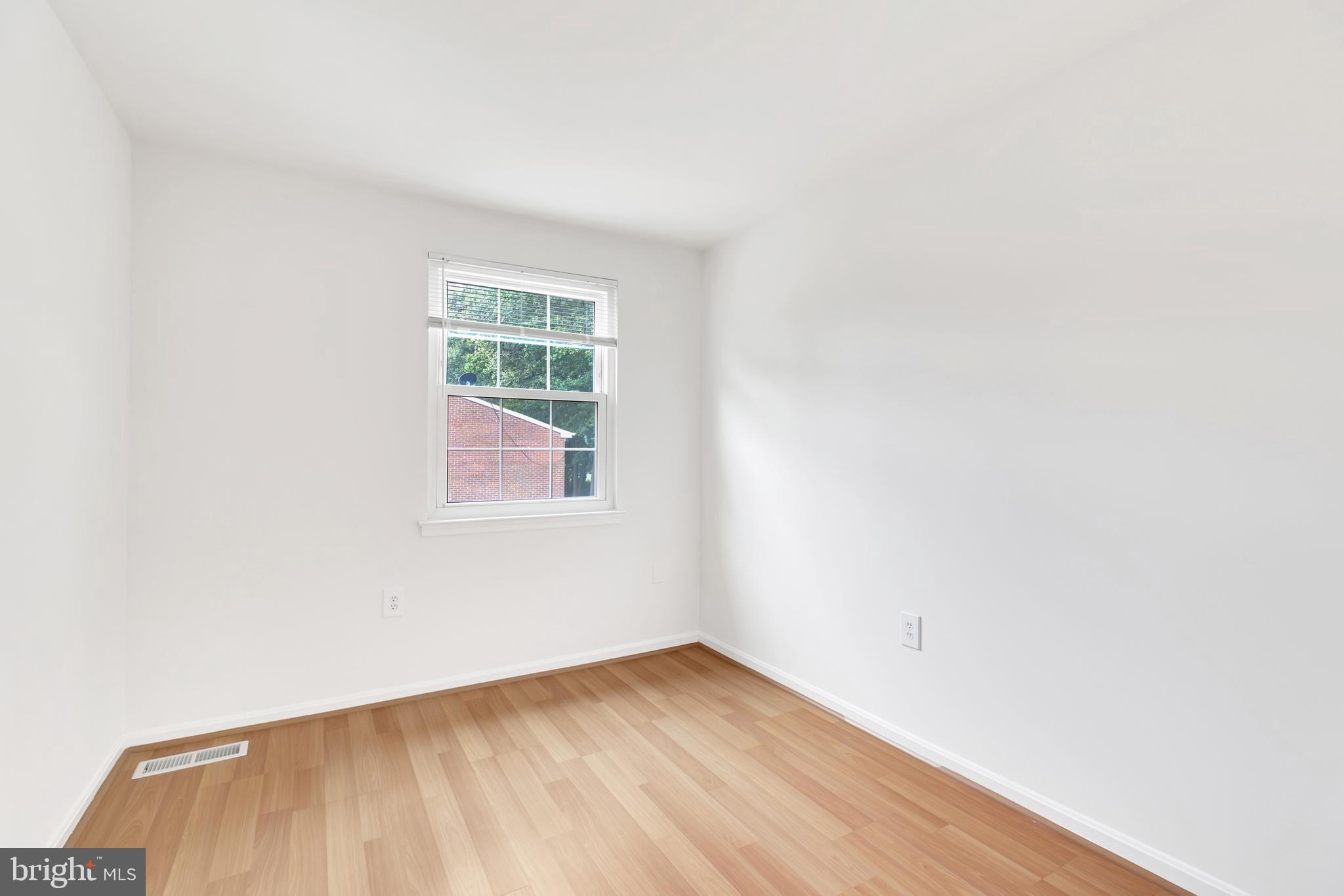 PINEWOOD GREENS - Residential