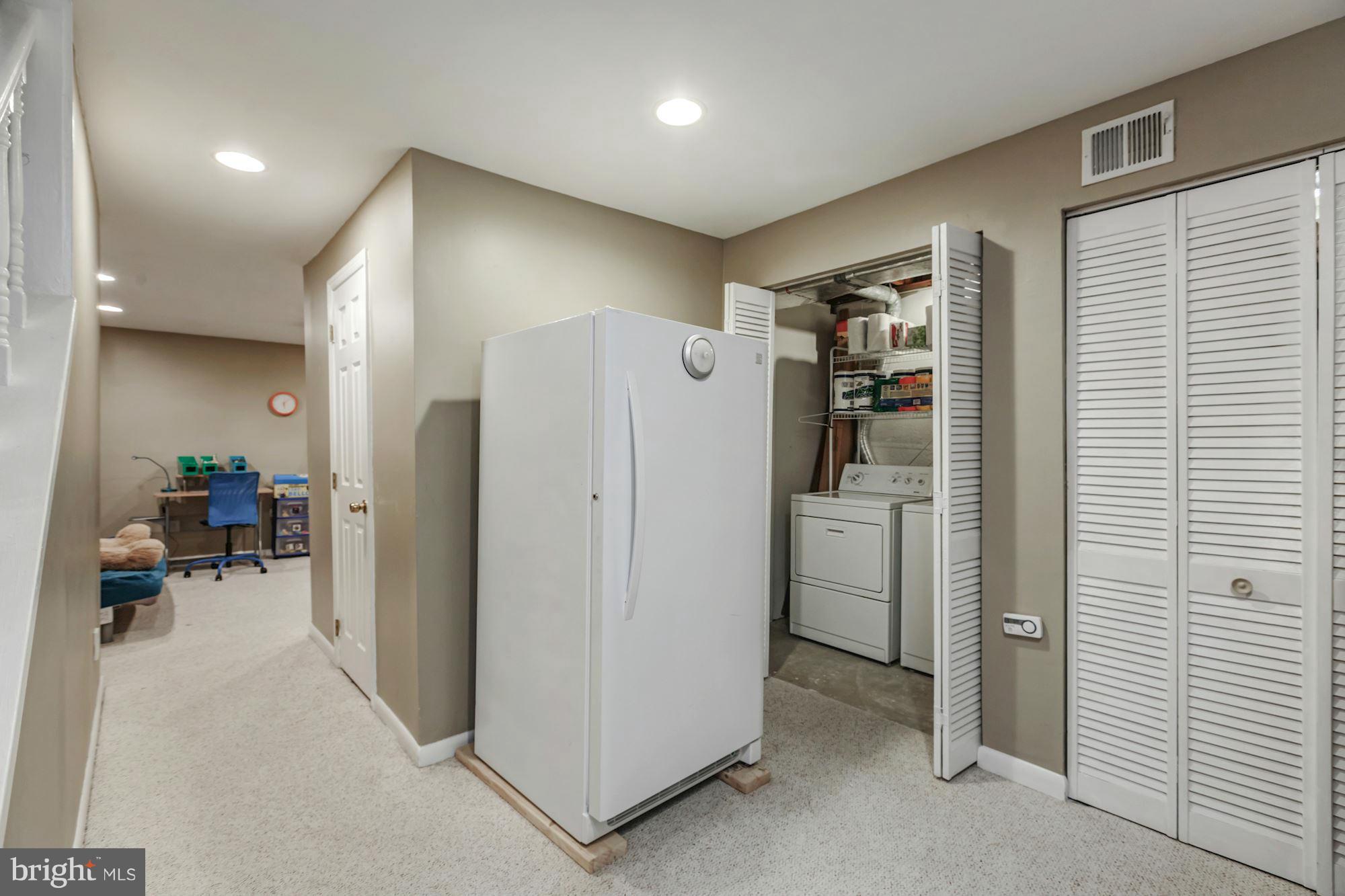 LANDSDOWNE - Residential