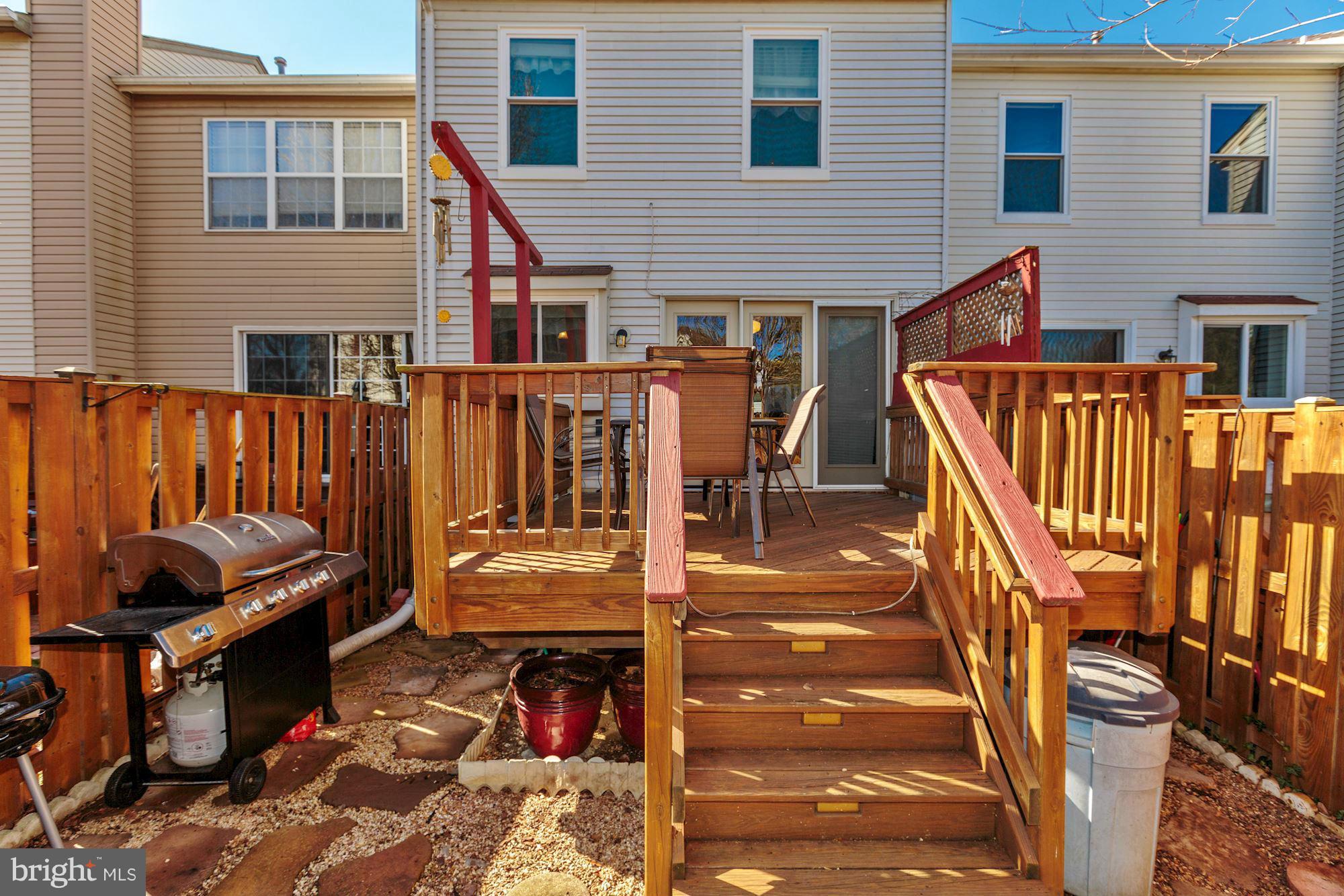 LANDSDOWNE - Residential