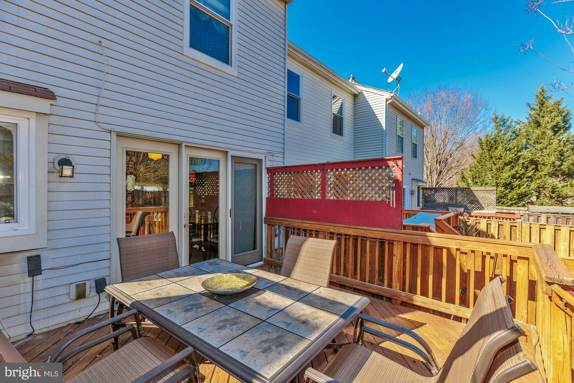 LANDSDOWNE - Residential