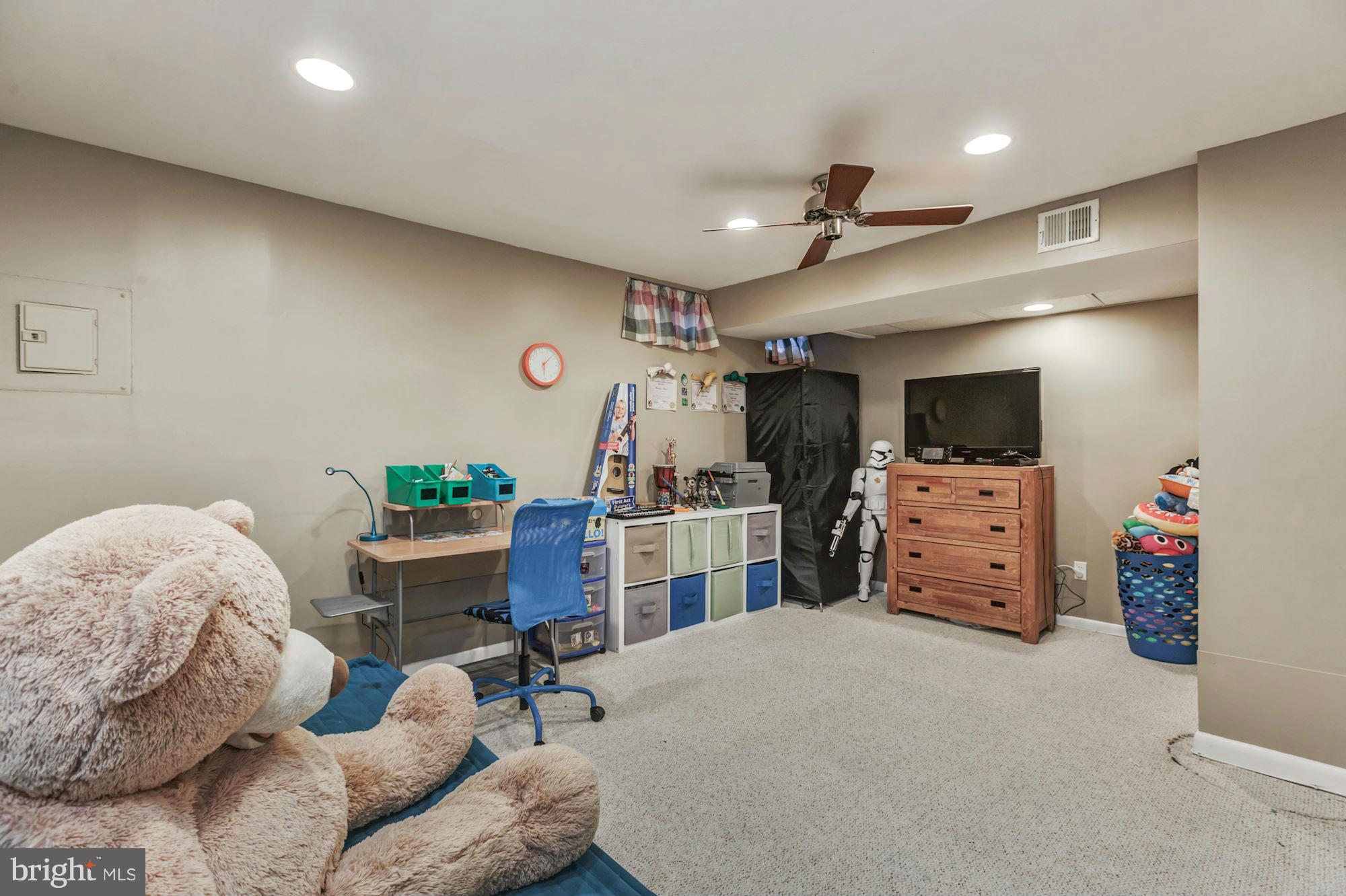 LANDSDOWNE - Residential