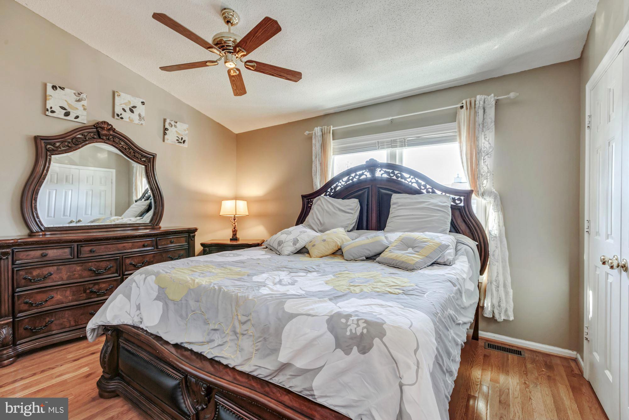 LANDSDOWNE - Residential