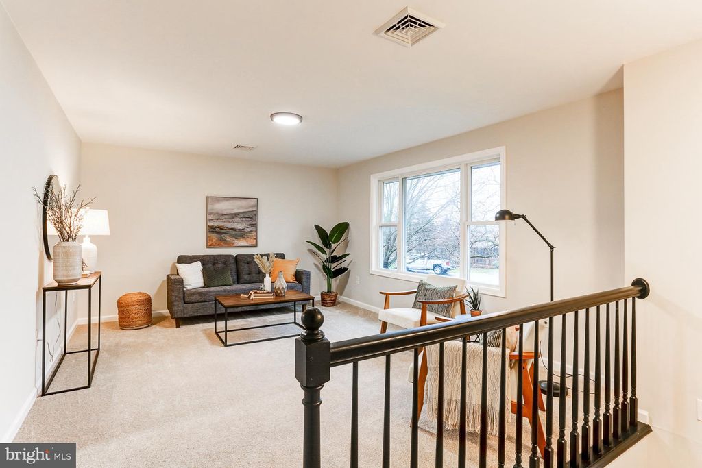 Photo of 7 EDGEMORE DR, STEVENS, PA 17578 (MLS # PALA2029396)