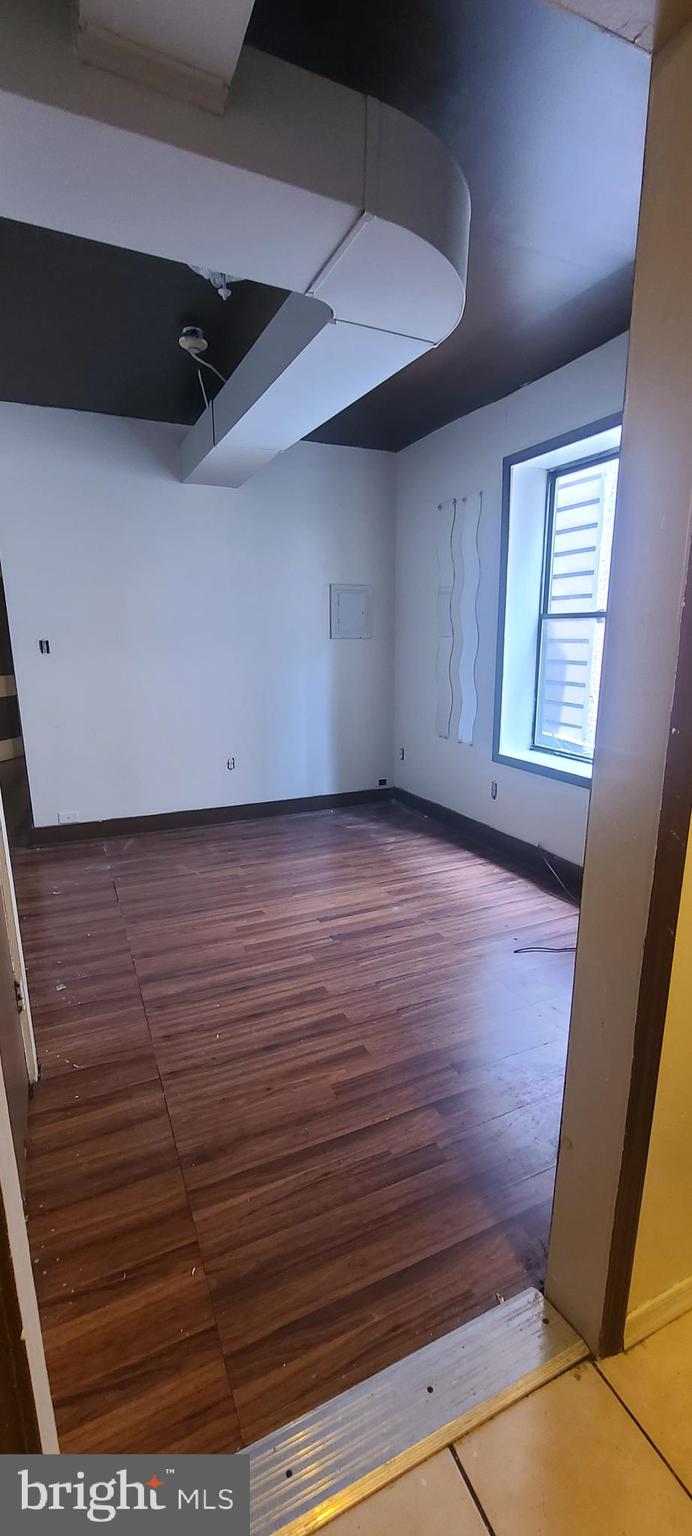 LOGAN - Residential Lease