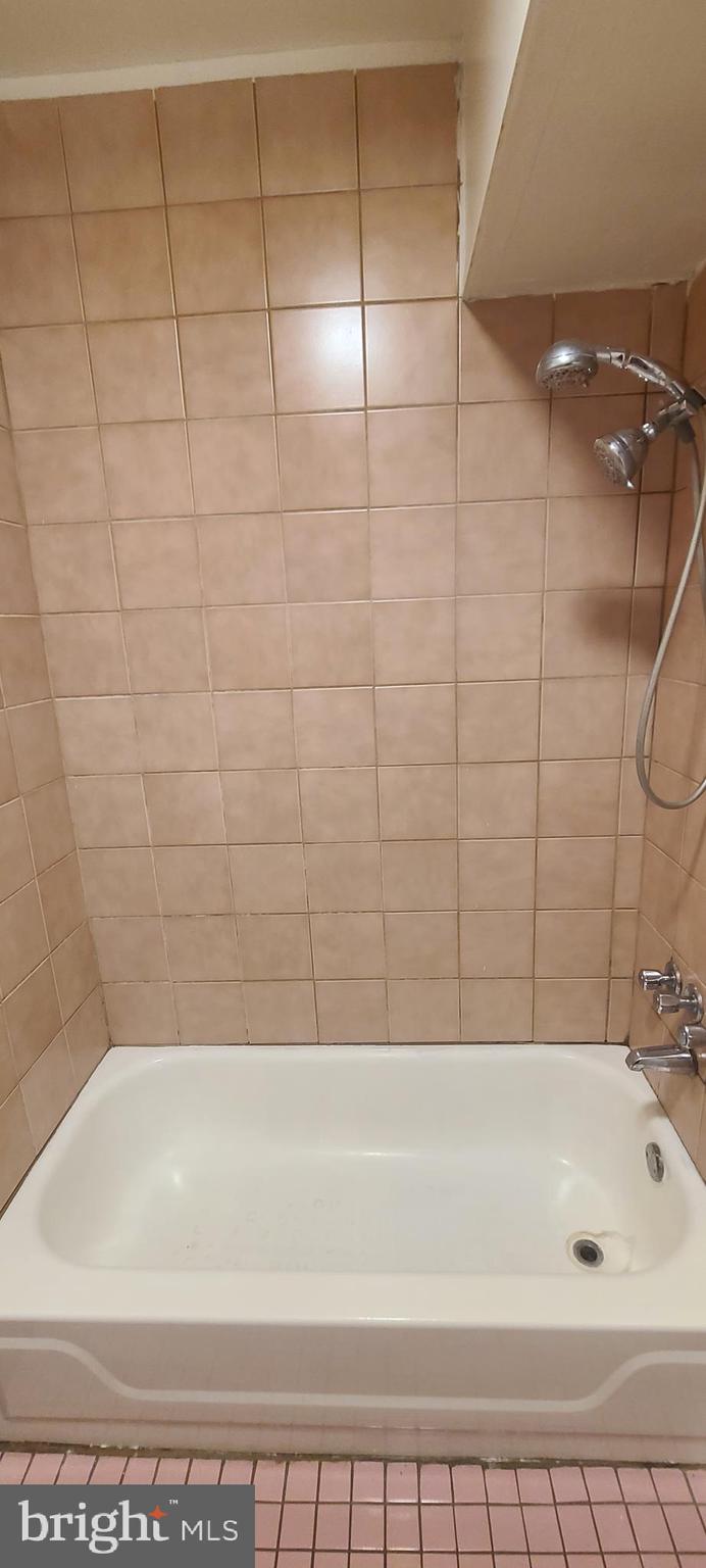 LOGAN - Residential Lease