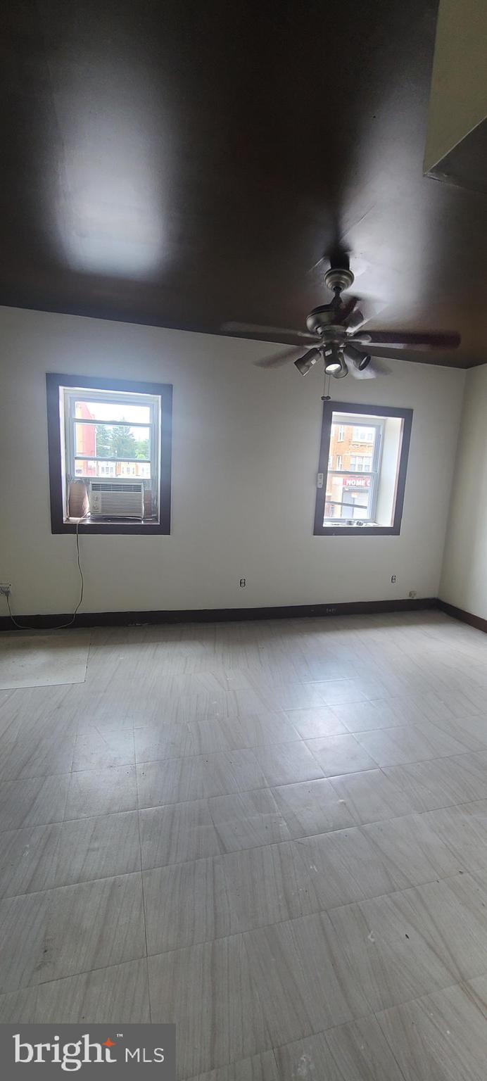 LOGAN - Residential Lease