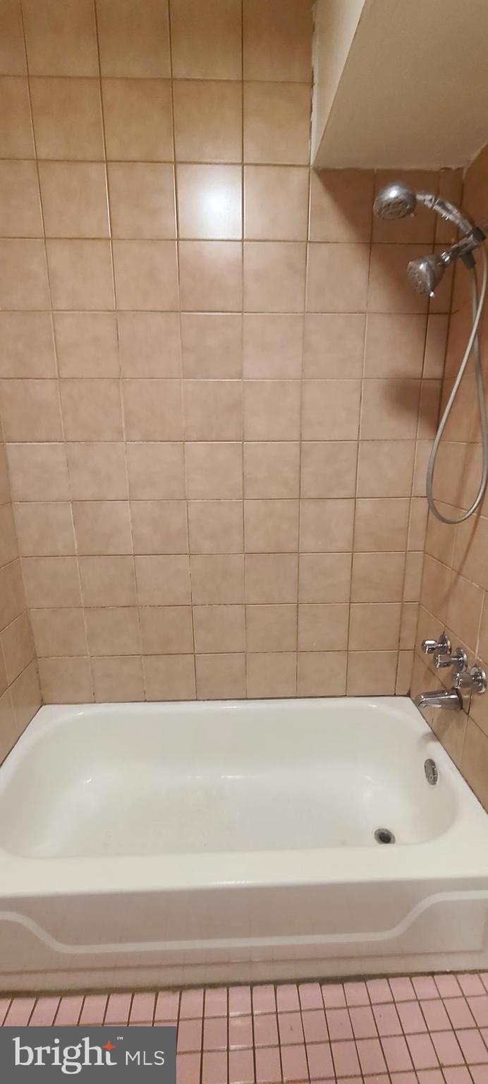 LOGAN - Residential Lease