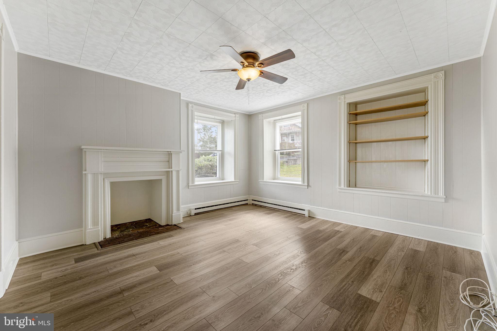 383 ANDERSON ROAD B