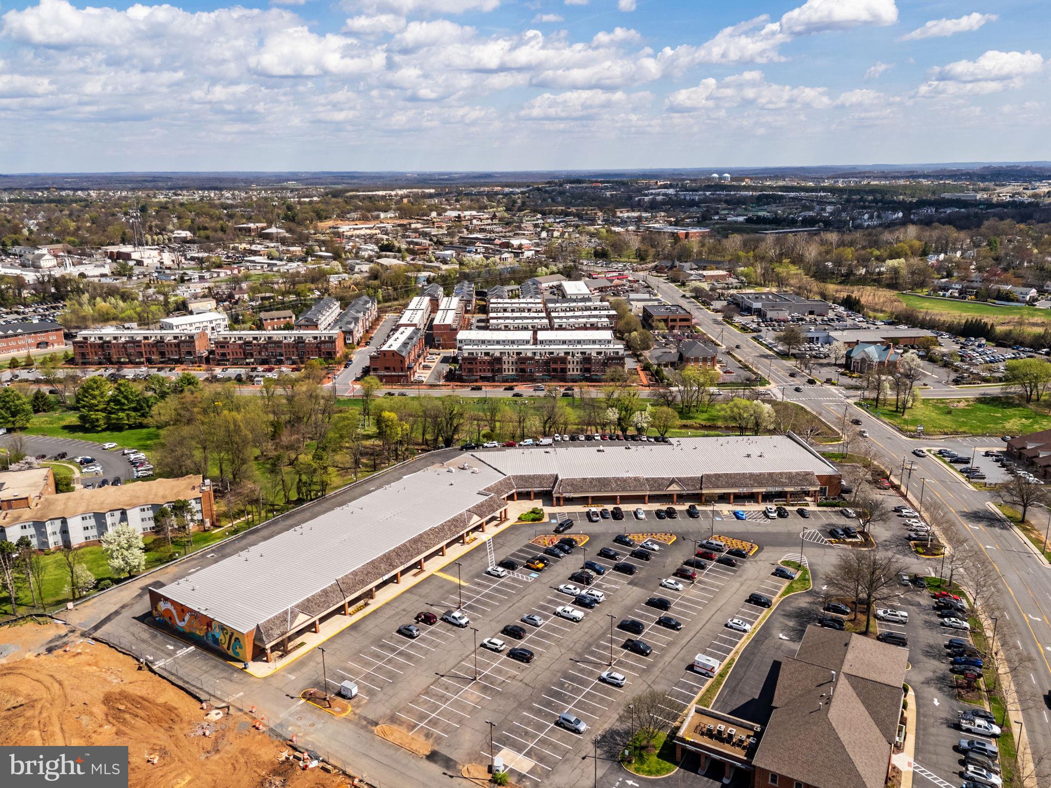 CRESCENT PLACE - Residential