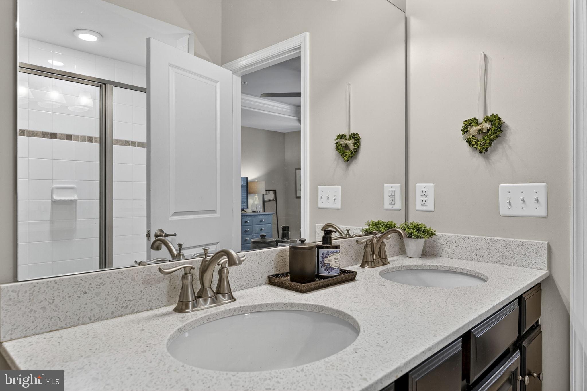 CRESCENT PLACE - Residential