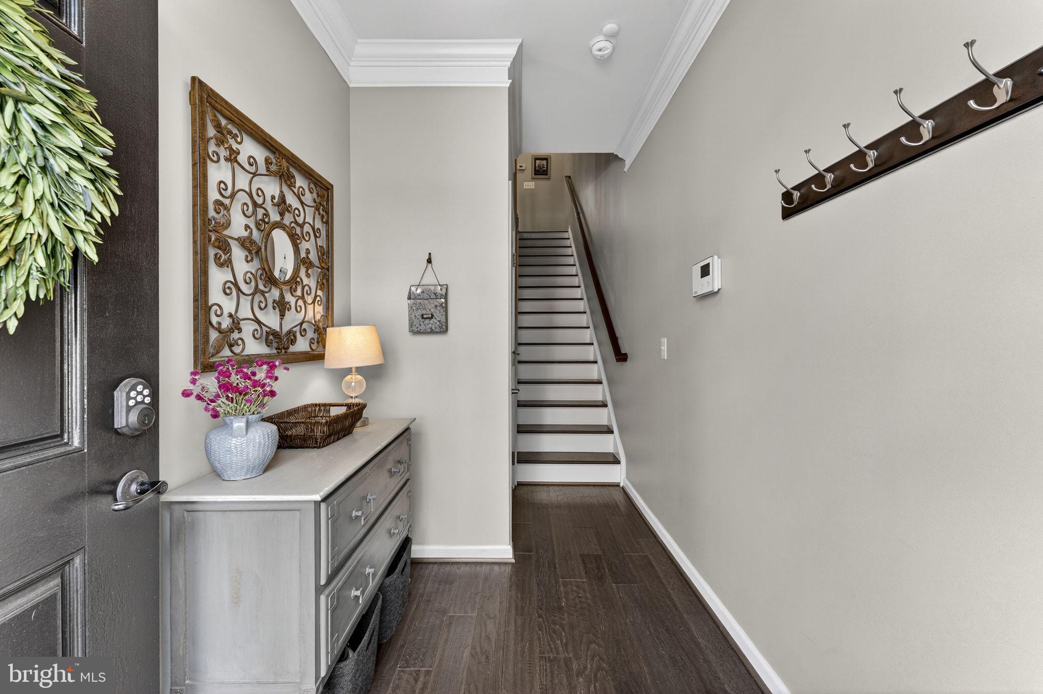 CRESCENT PLACE - Residential