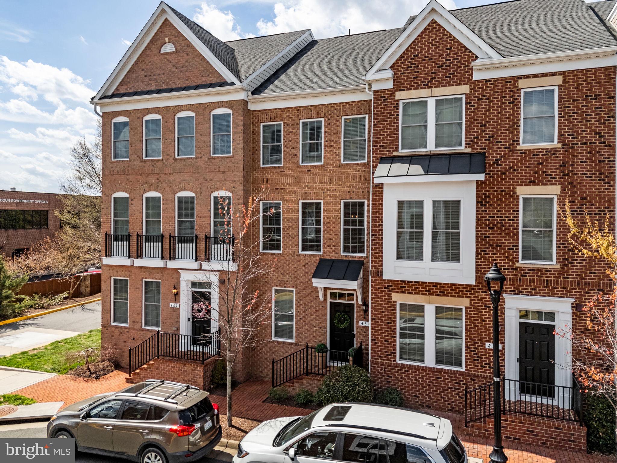 CRESCENT PLACE - Residential