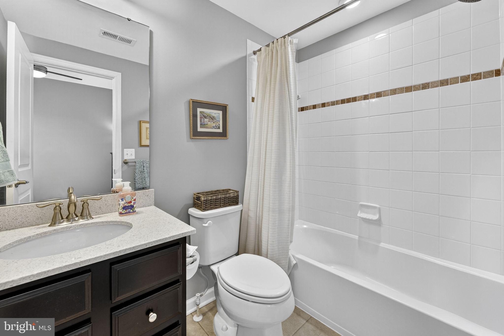 CRESCENT PLACE - Residential