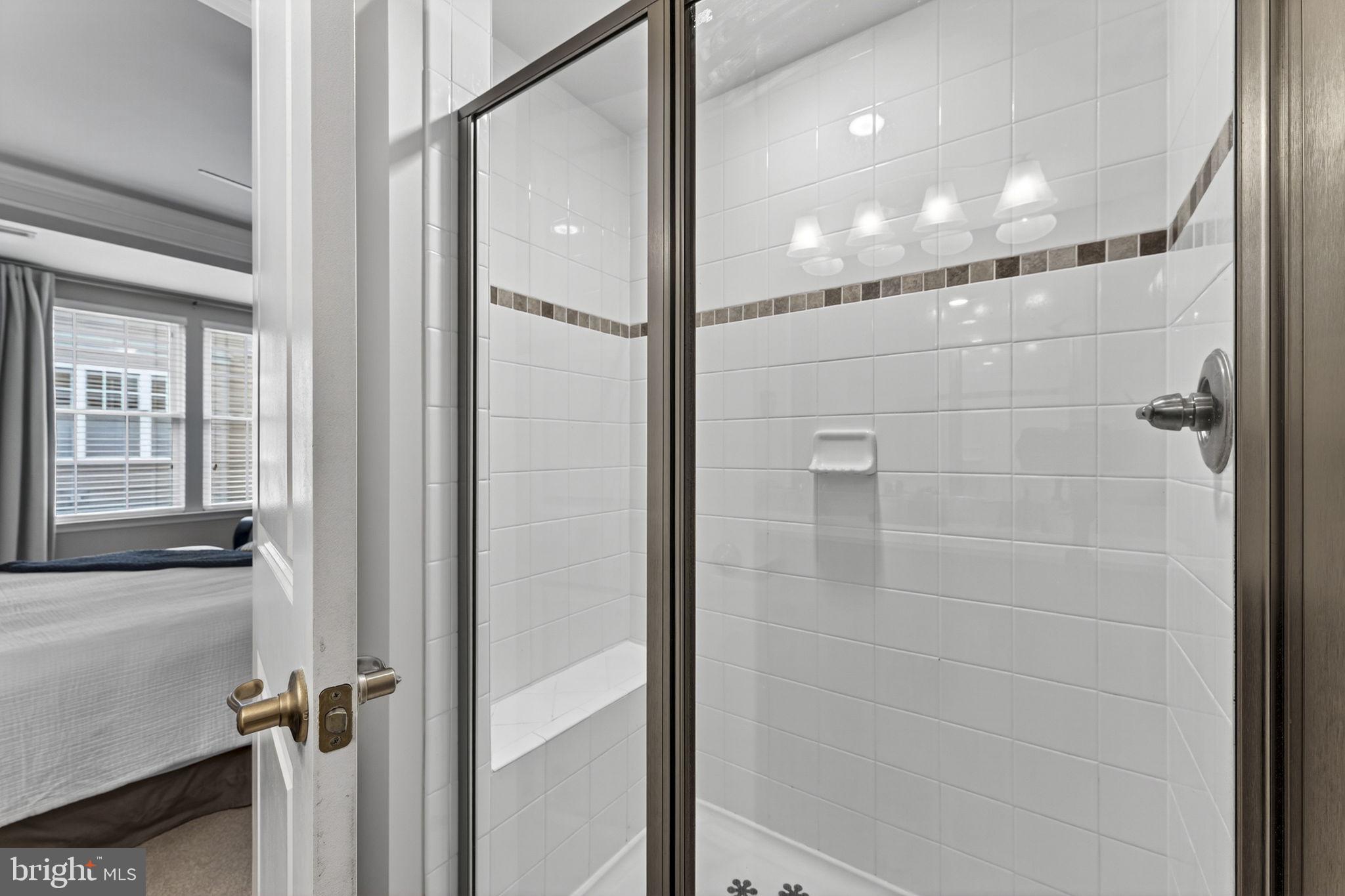 CRESCENT PLACE - Residential