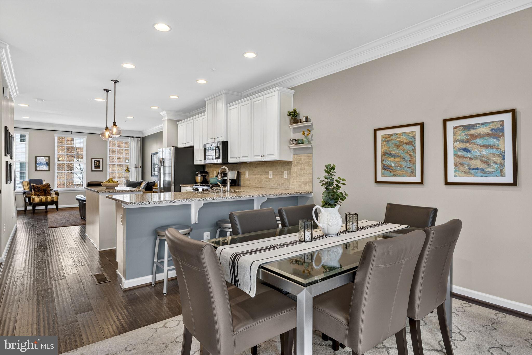 CRESCENT PLACE - Residential