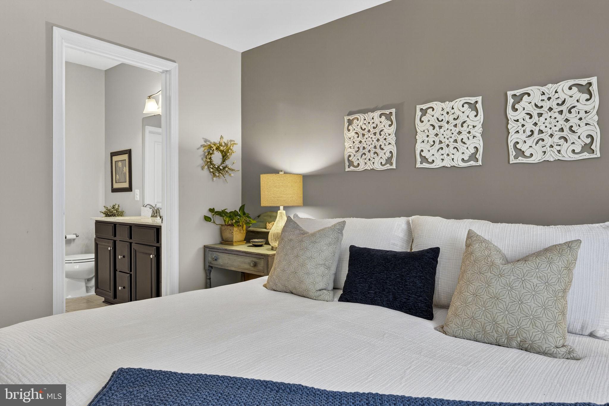 CRESCENT PLACE - Residential