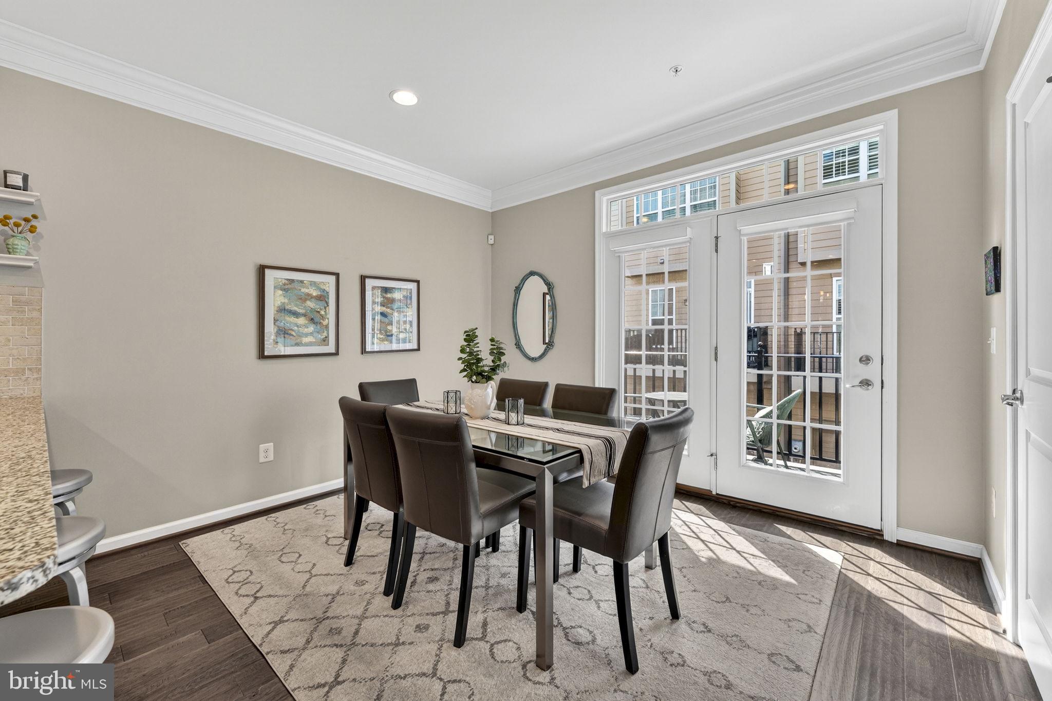 CRESCENT PLACE - Residential