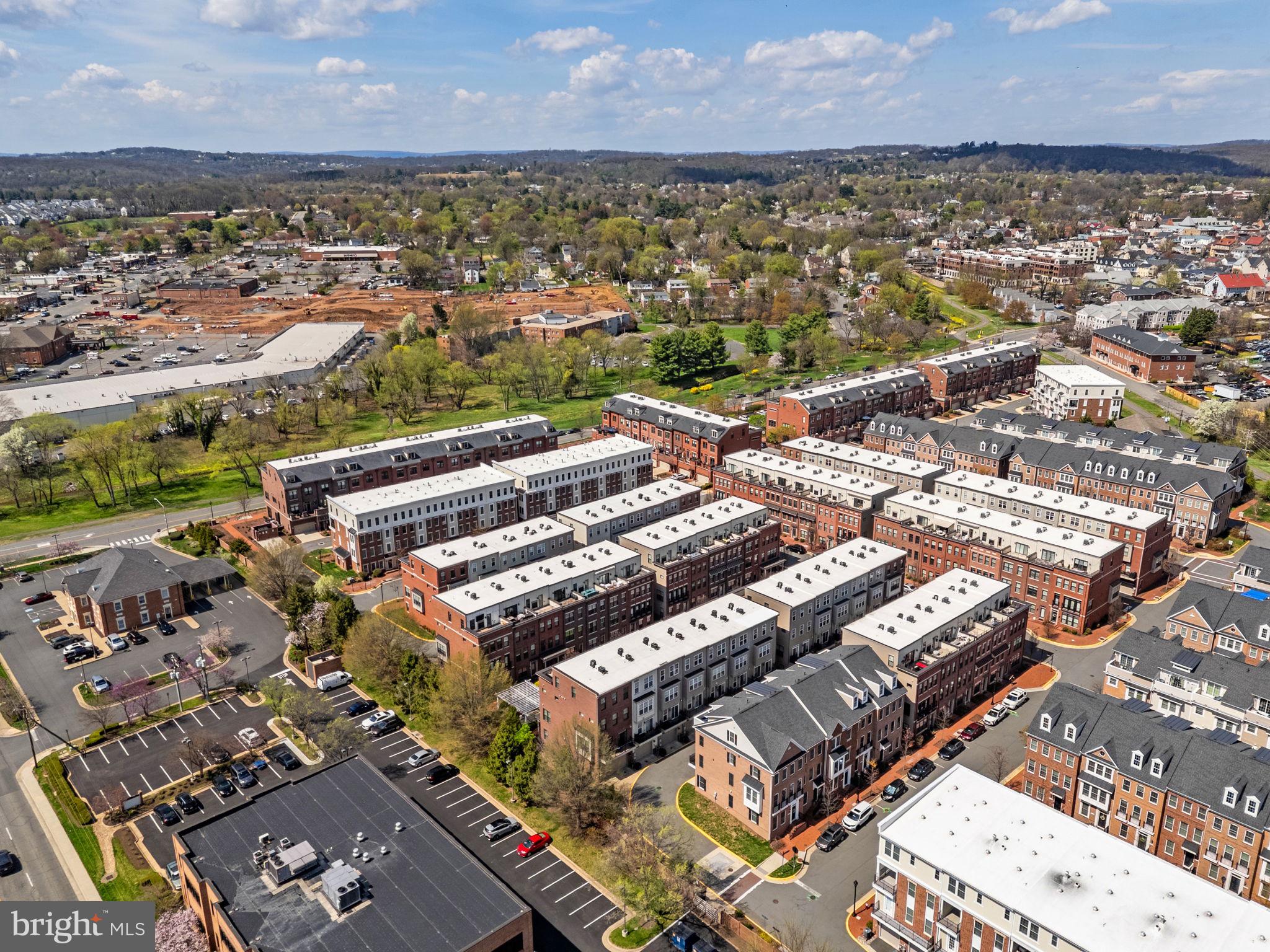 CRESCENT PLACE - Residential
