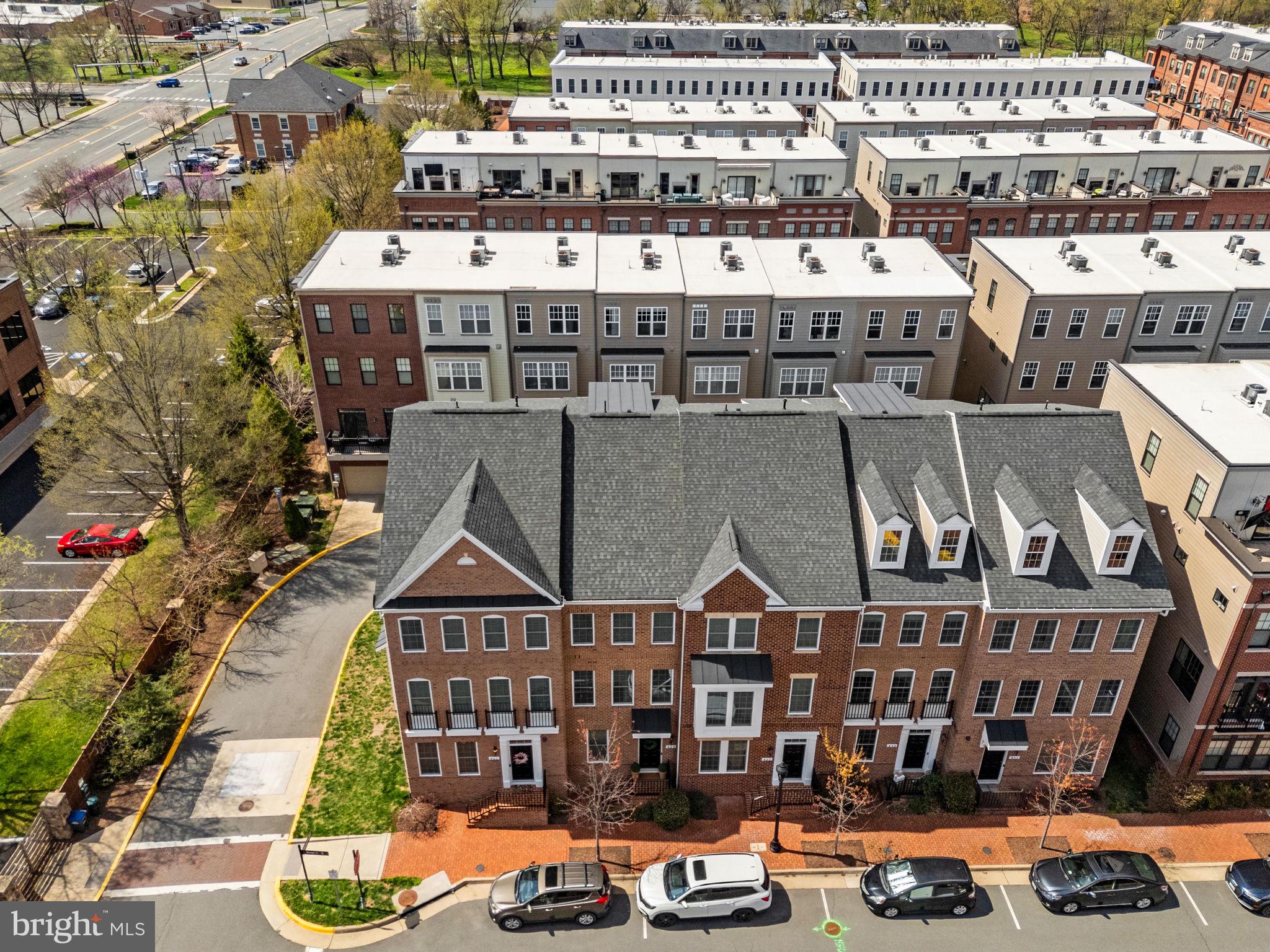 CRESCENT PLACE - Residential