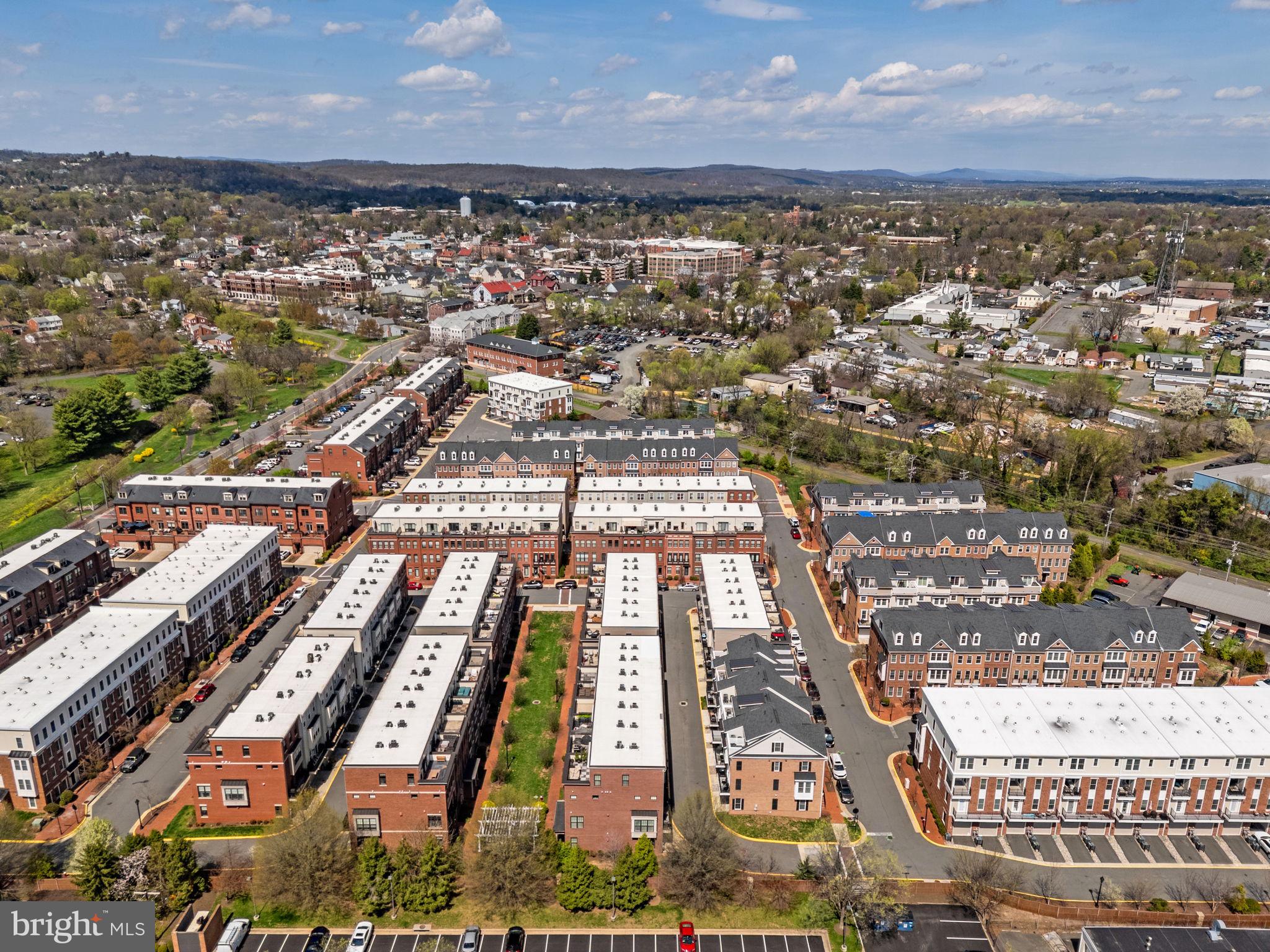 CRESCENT PLACE - Residential