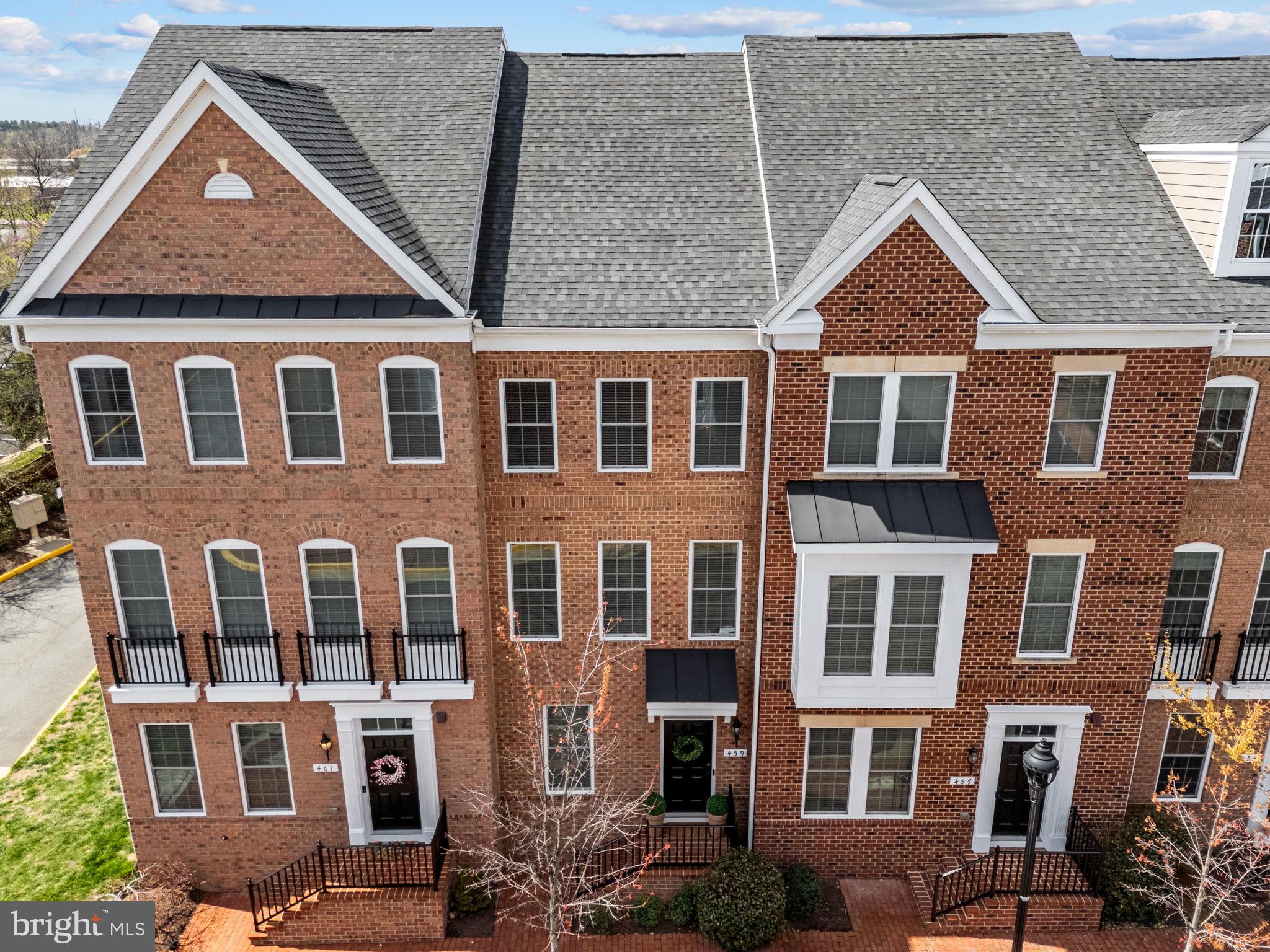 CRESCENT PLACE - Residential