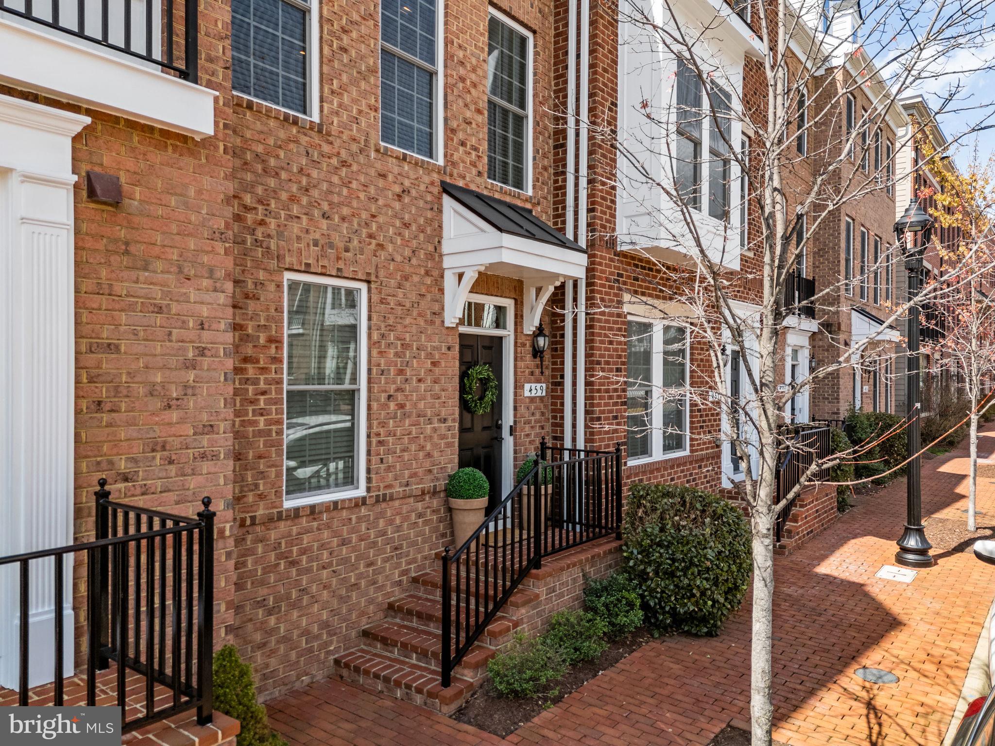 CRESCENT PLACE - Residential