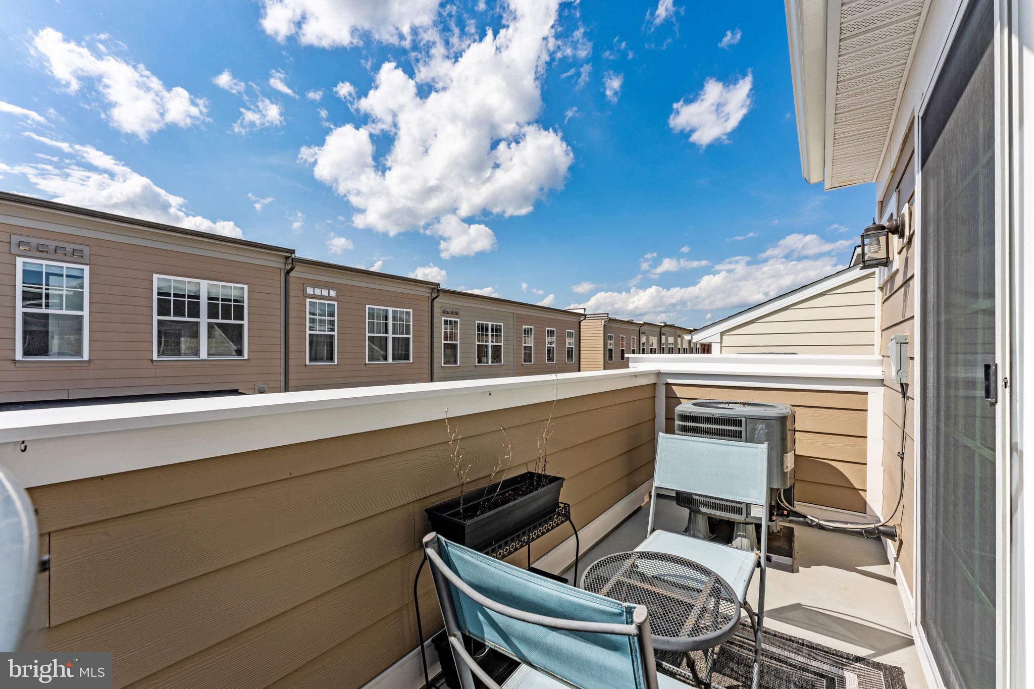 CRESCENT PLACE - Residential