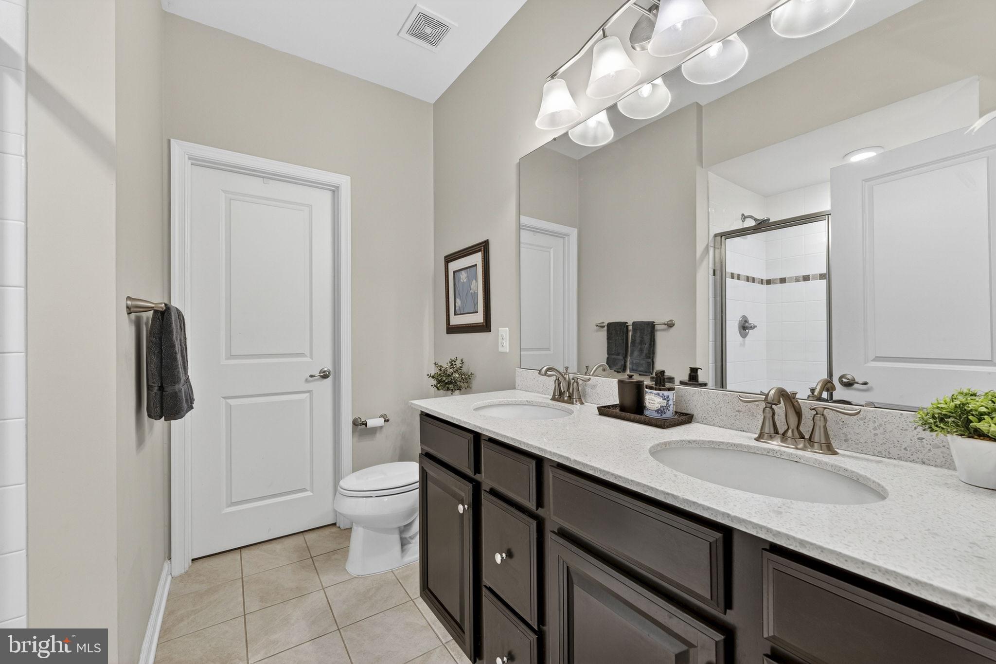 CRESCENT PLACE - Residential